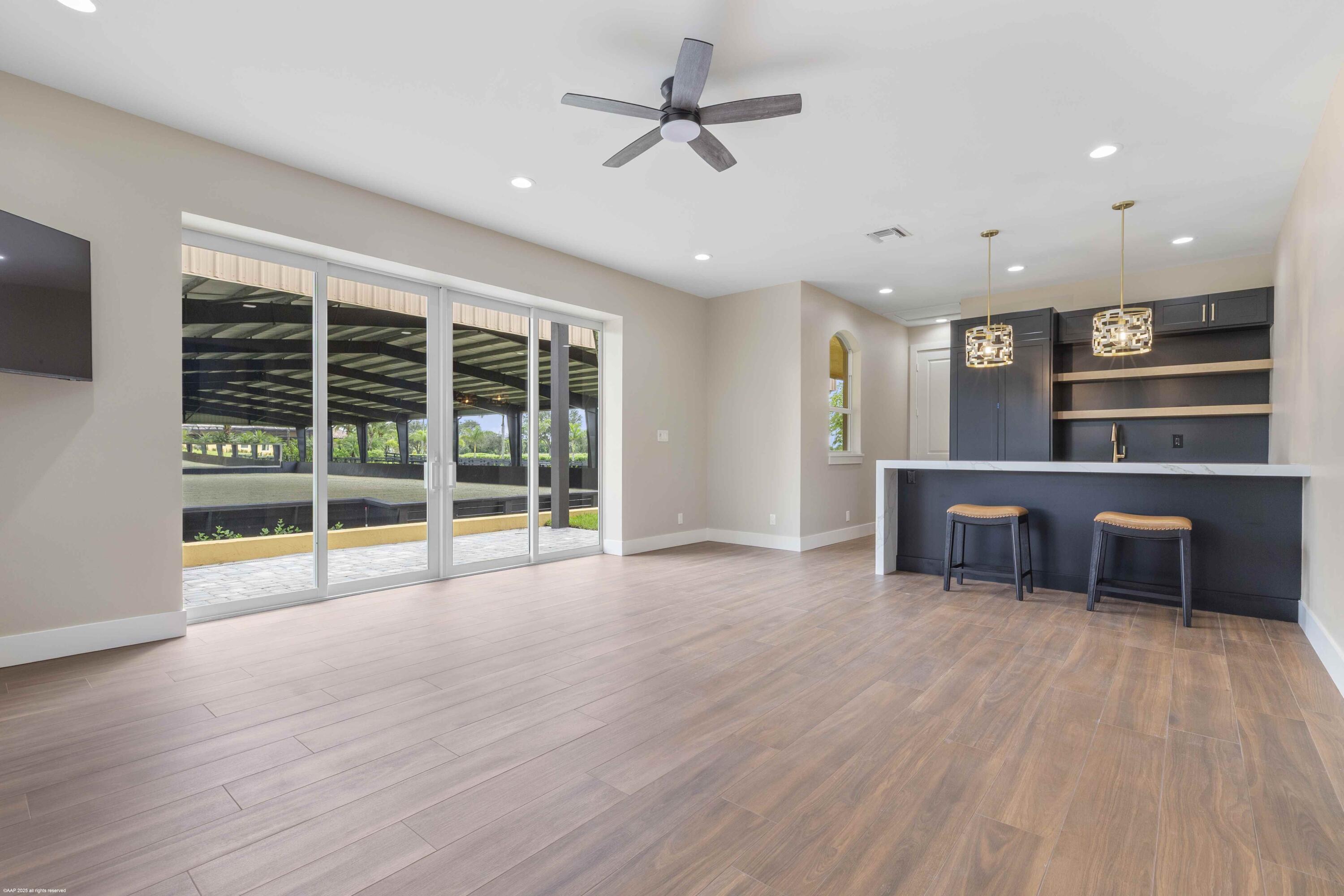 4985 Stables Way Property Photo 10