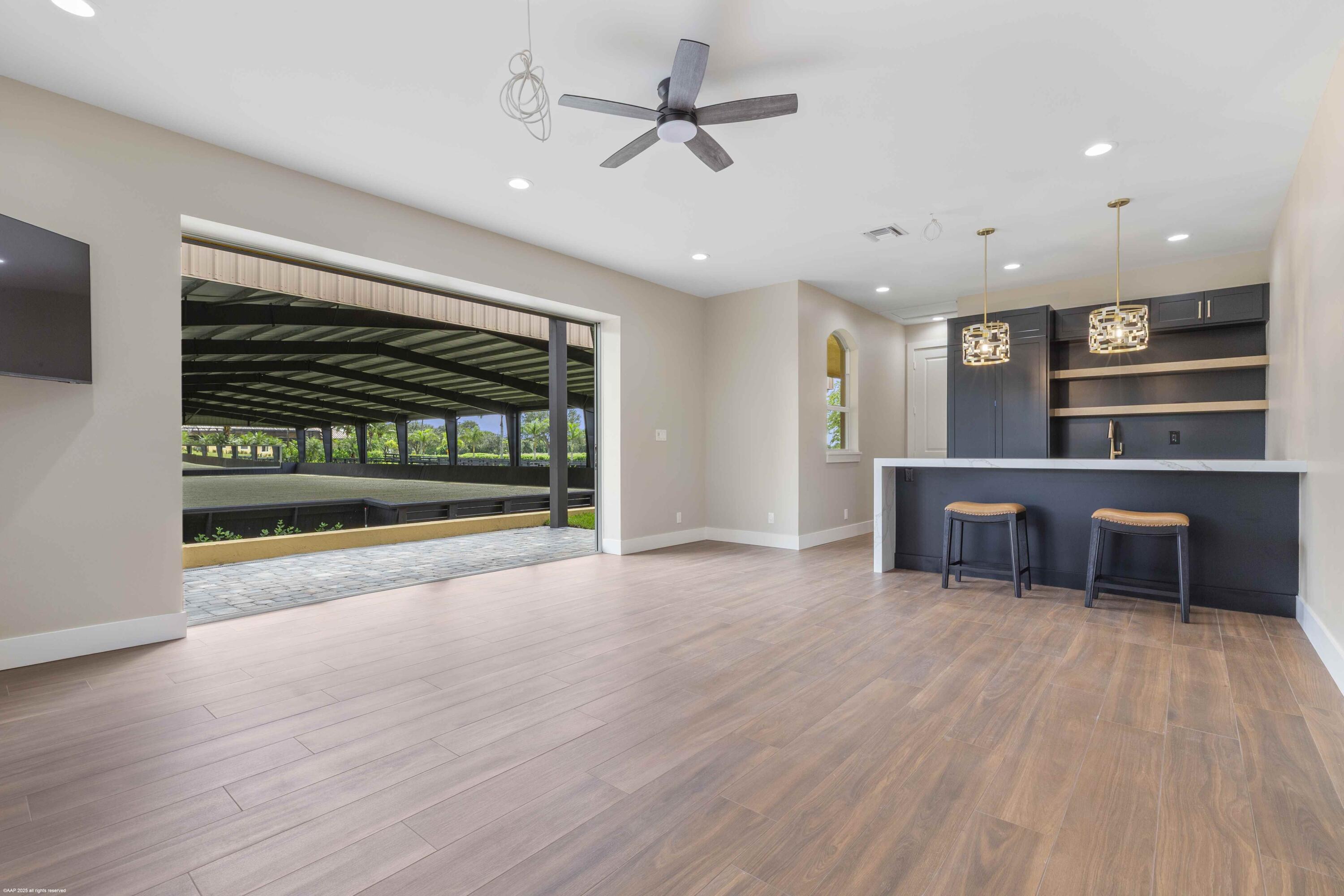 4985 Stables Way Property Photo 11