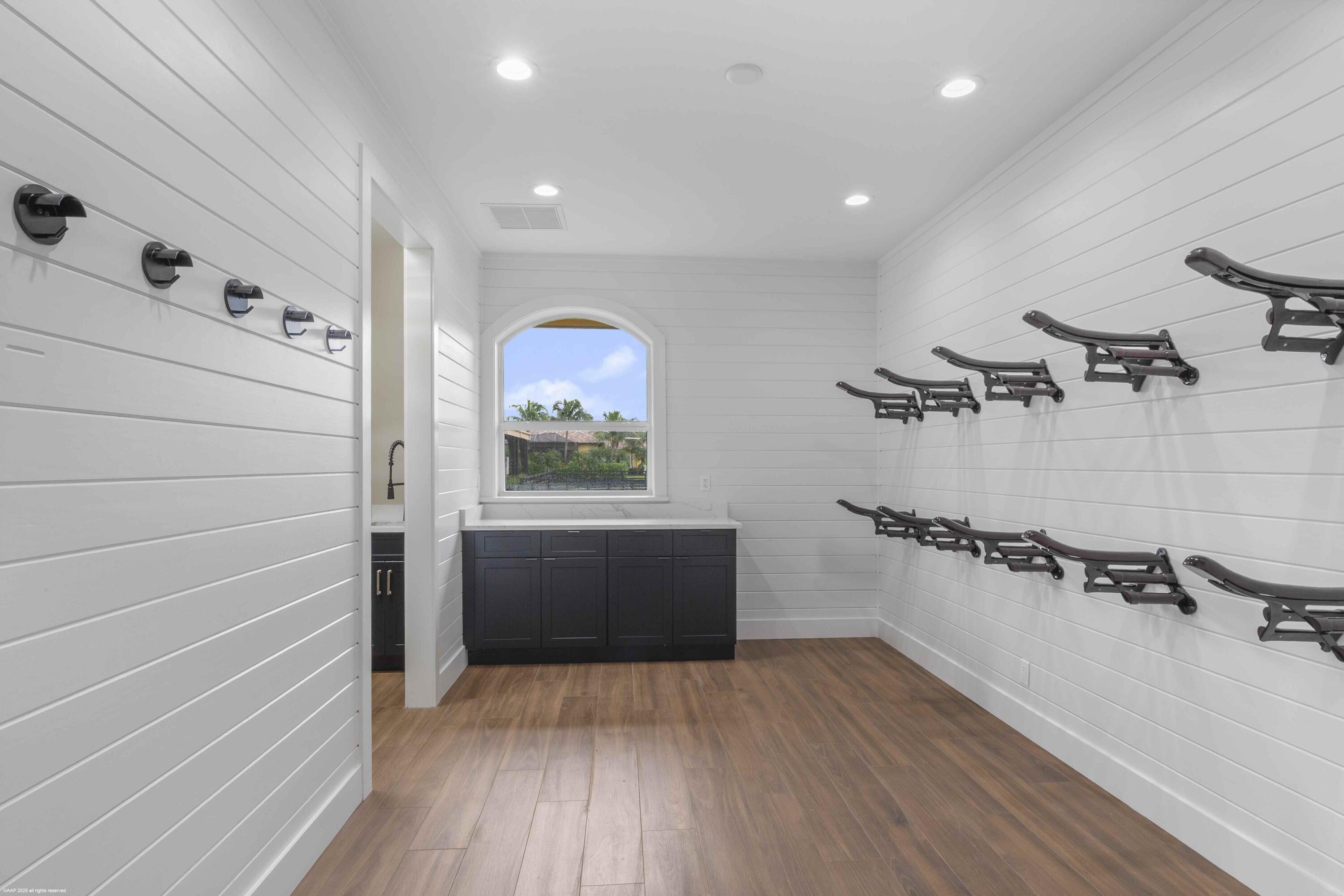 4985 Stables Way Property Photo 45