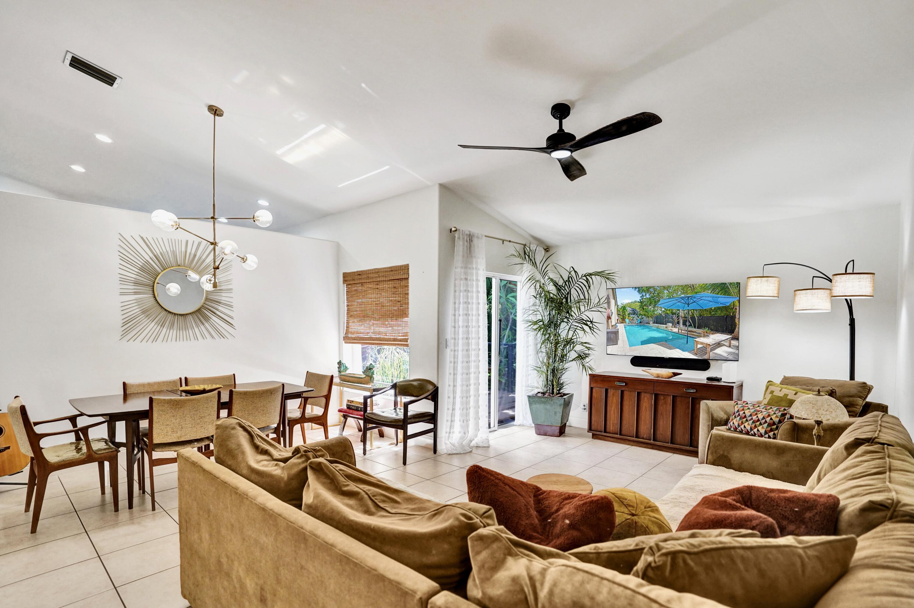 6214 Sand Hills Circle Property Photo 10