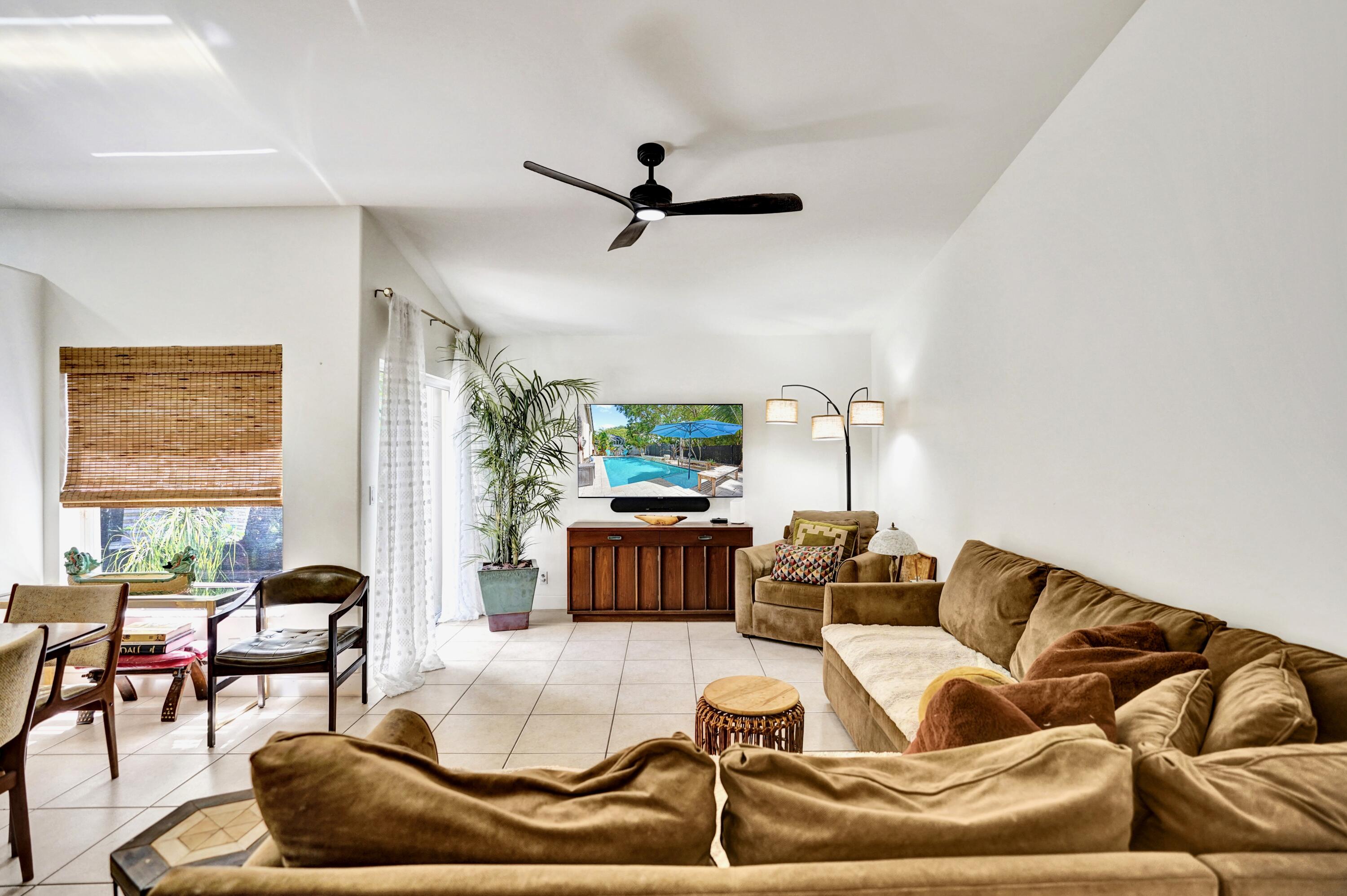 6214 Sand Hills Circle Property Photo 11