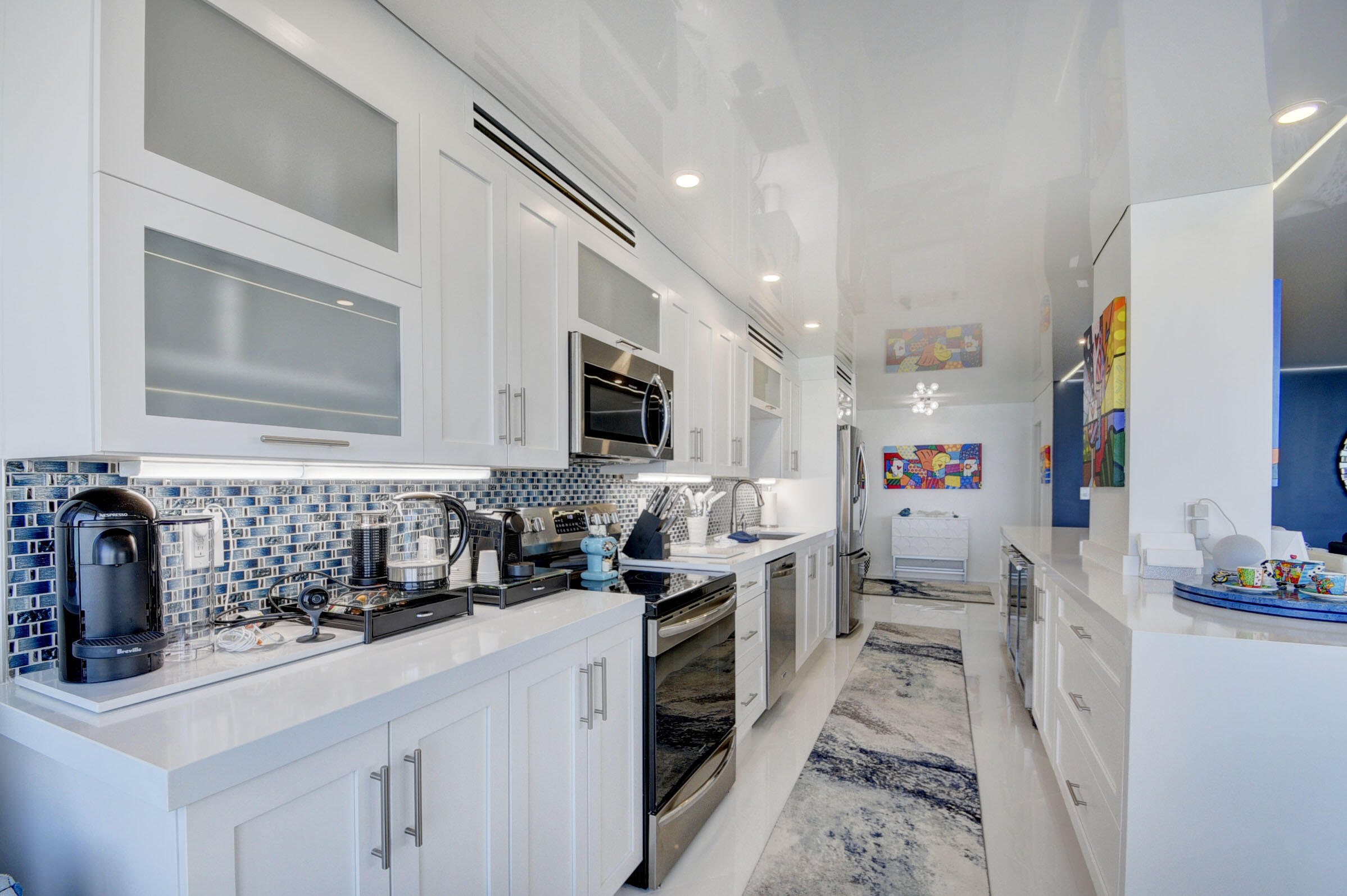 5510 N Ocean Drive 2c Property Photo 8