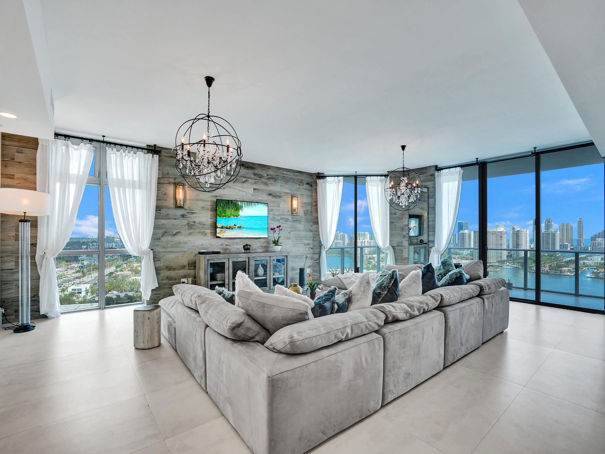 17301 Biscayne Boulevard Property Photo 12