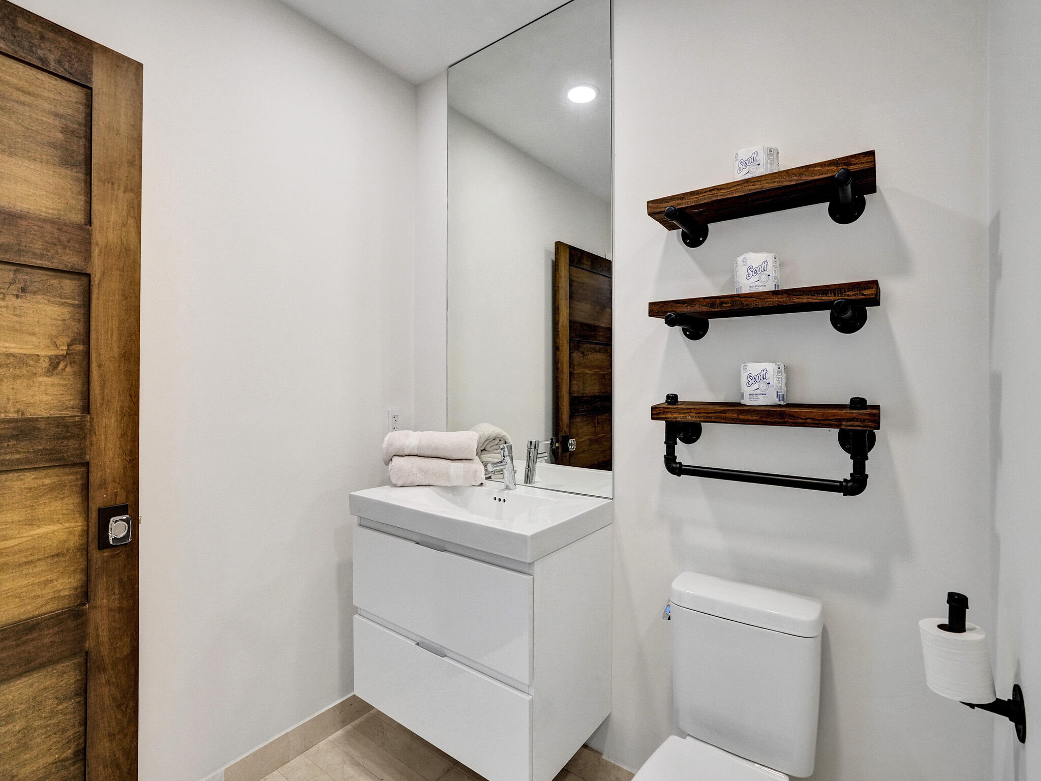 17301 Biscayne Boulevard Property Photo 38