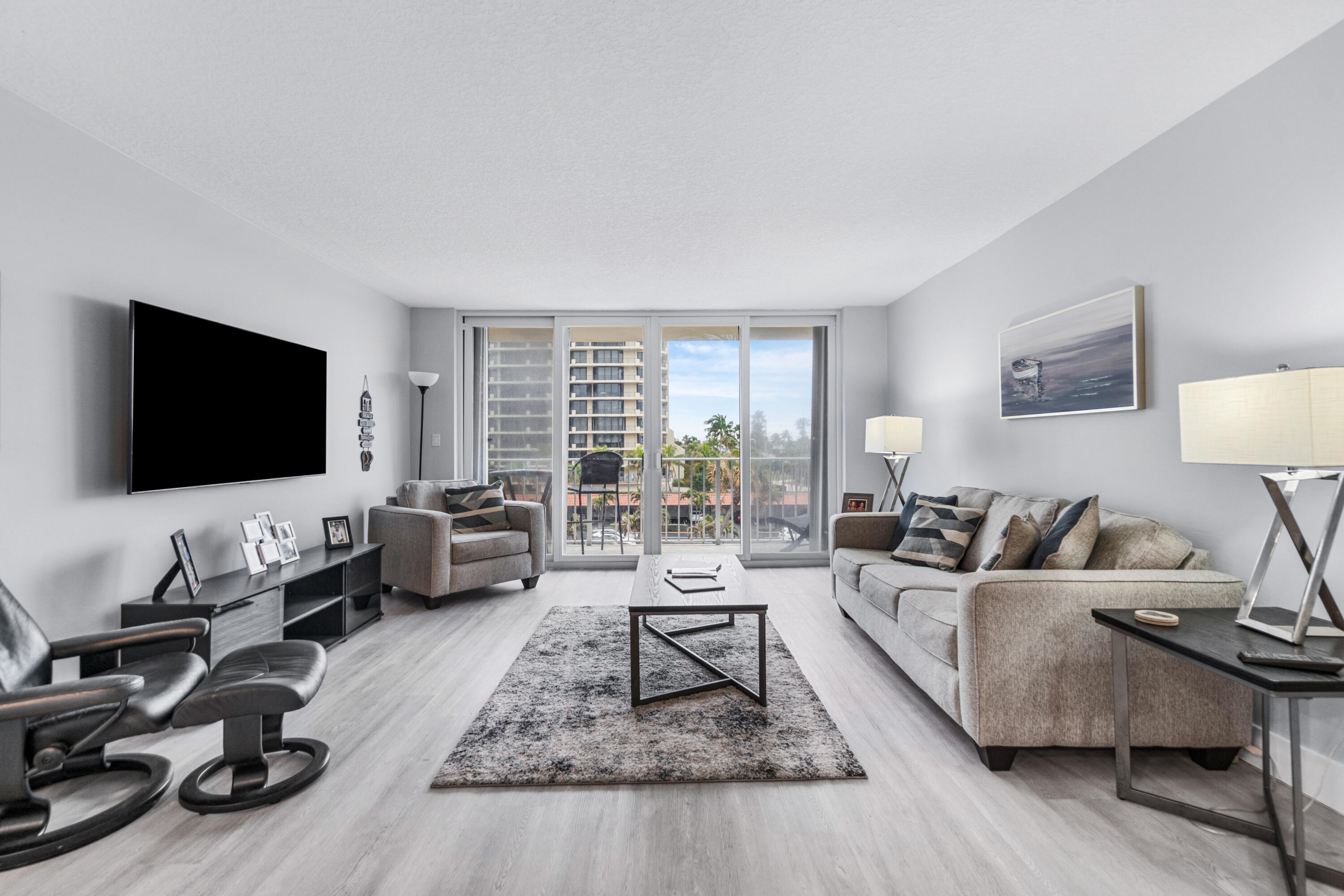 630 Ocean Drive 410 Property Photo 6
