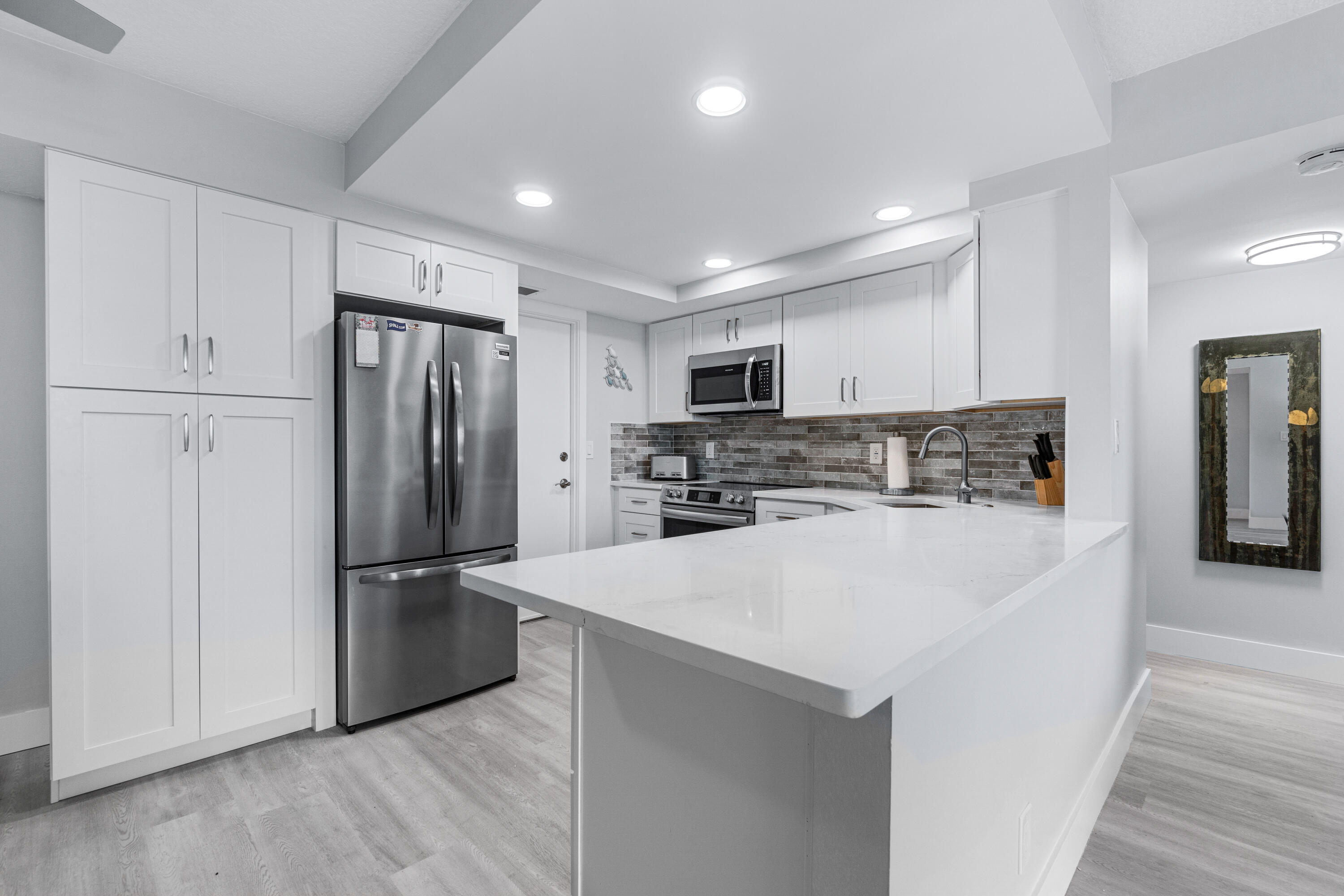 630 Ocean Drive 410 Property Photo 10