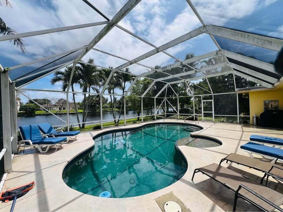 7834 Edgewater Drive Property Photo 1