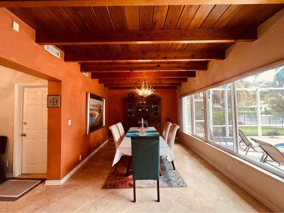 7834 Edgewater Drive Property Photo 8