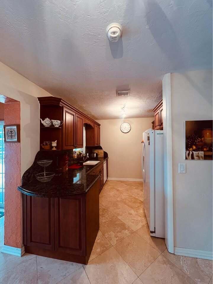 7834 Edgewater Drive Property Photo 14