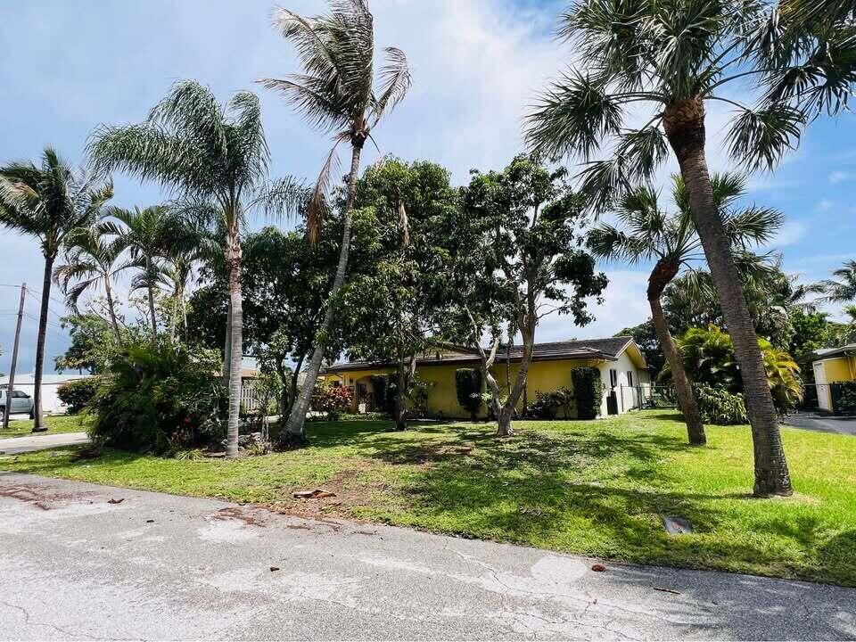 7834 Edgewater Drive Property Photo 48