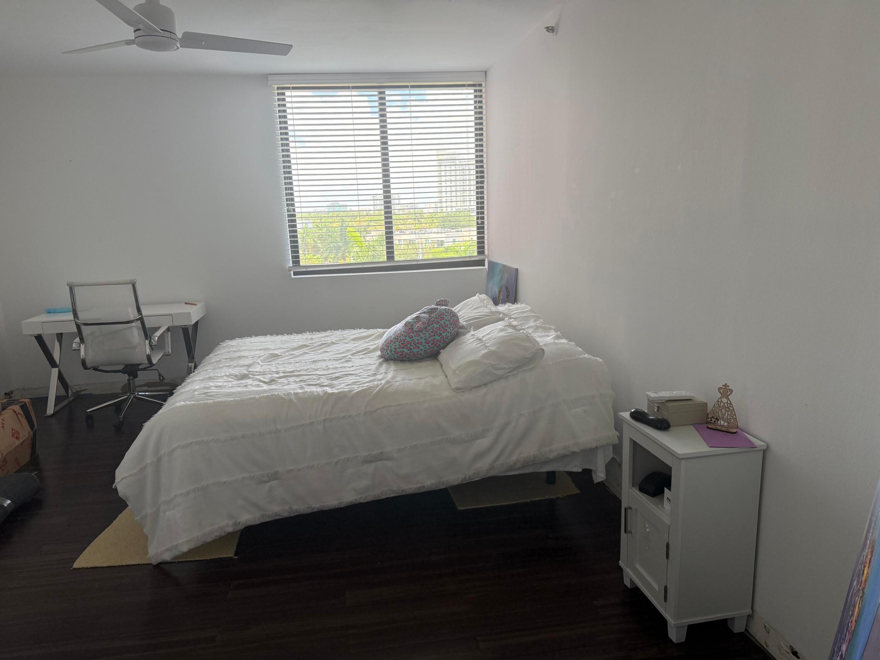1581 Brickell Avenue 406 Property Photo 20