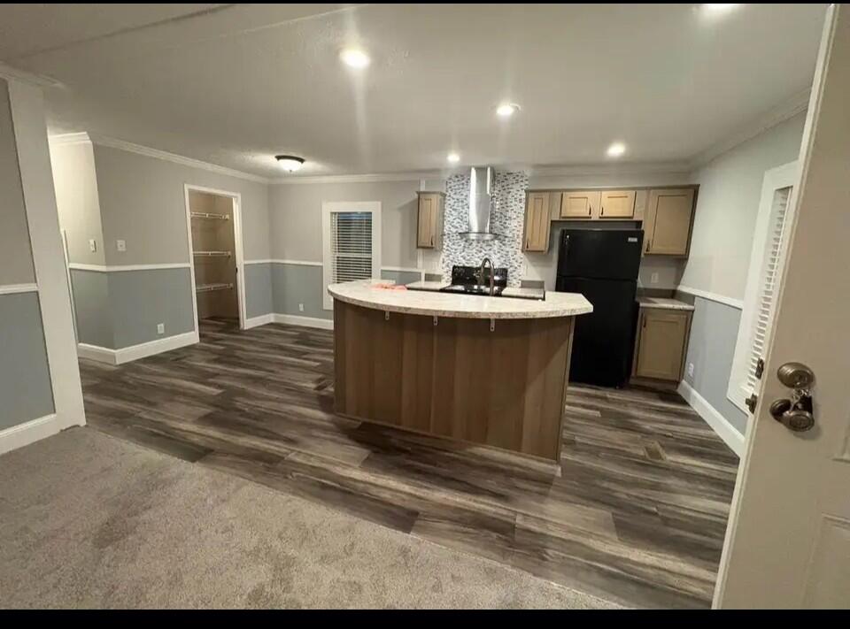 76 Sandhill Boulevard Property Photo 3
