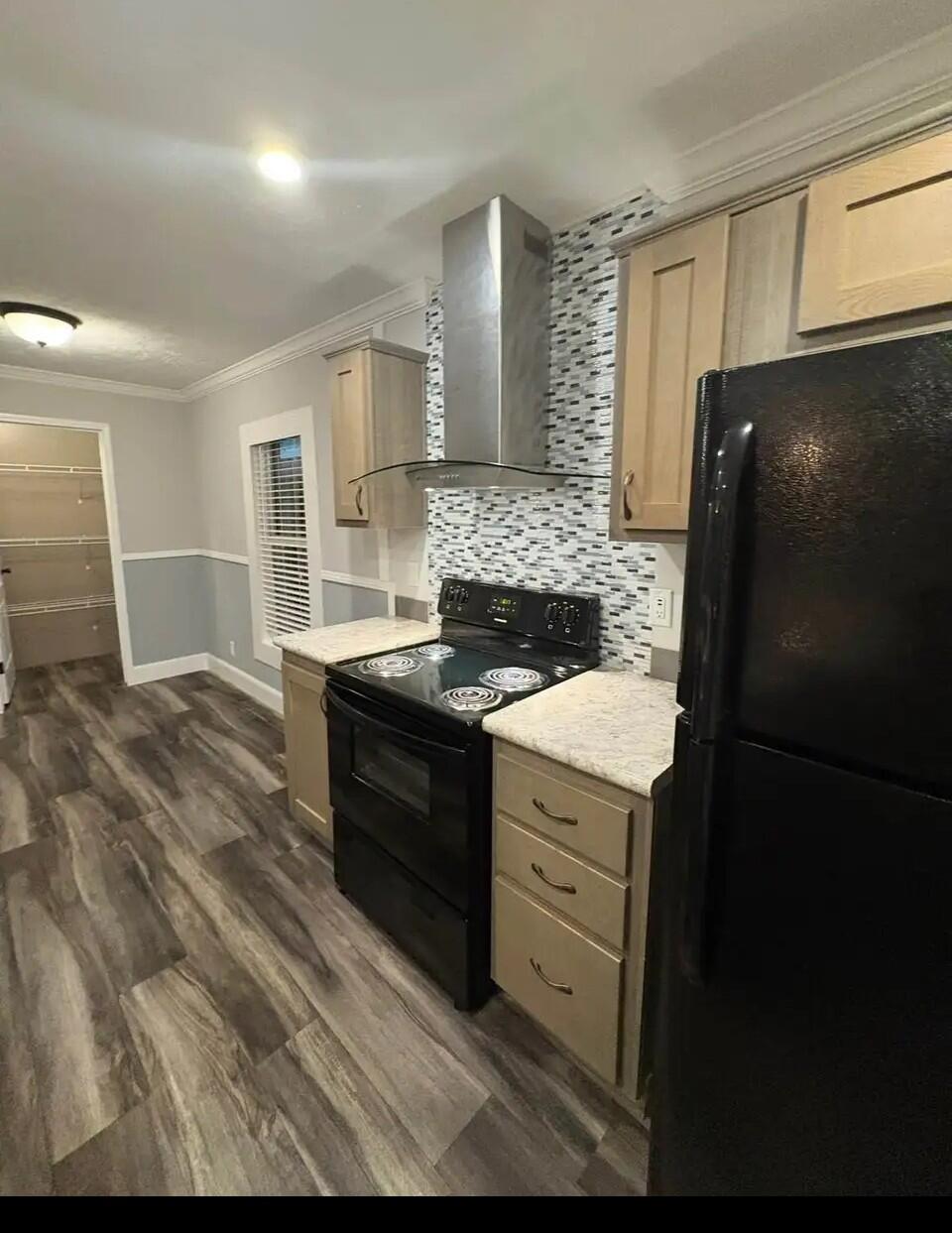 76 Sandhill Boulevard Property Photo 6