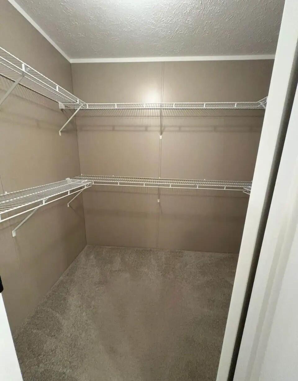 76 Sandhill Boulevard Property Photo 10