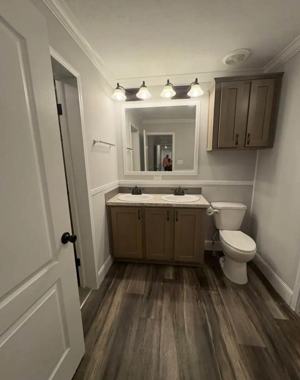 76 Sandhill Boulevard Property Photo 11