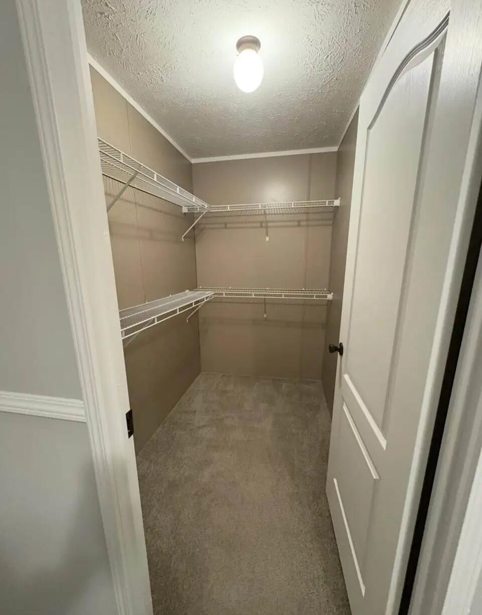 76 Sandhill Boulevard Property Photo 14