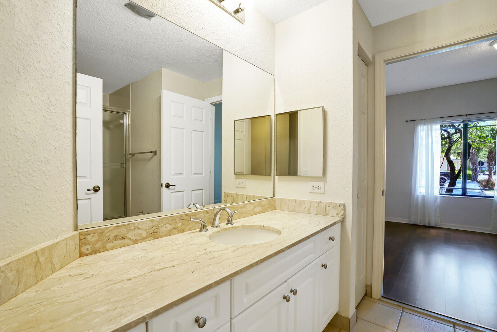 2812 Grande Parkway 105 Property Photo 7