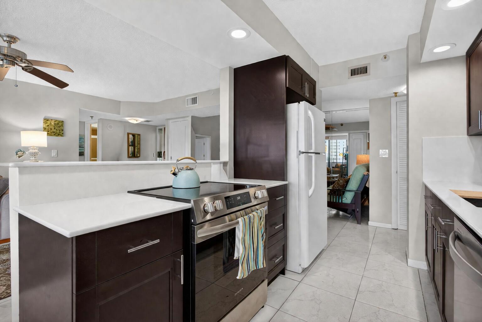 1500 N Ocean Boulevard 602 Property Photo 3