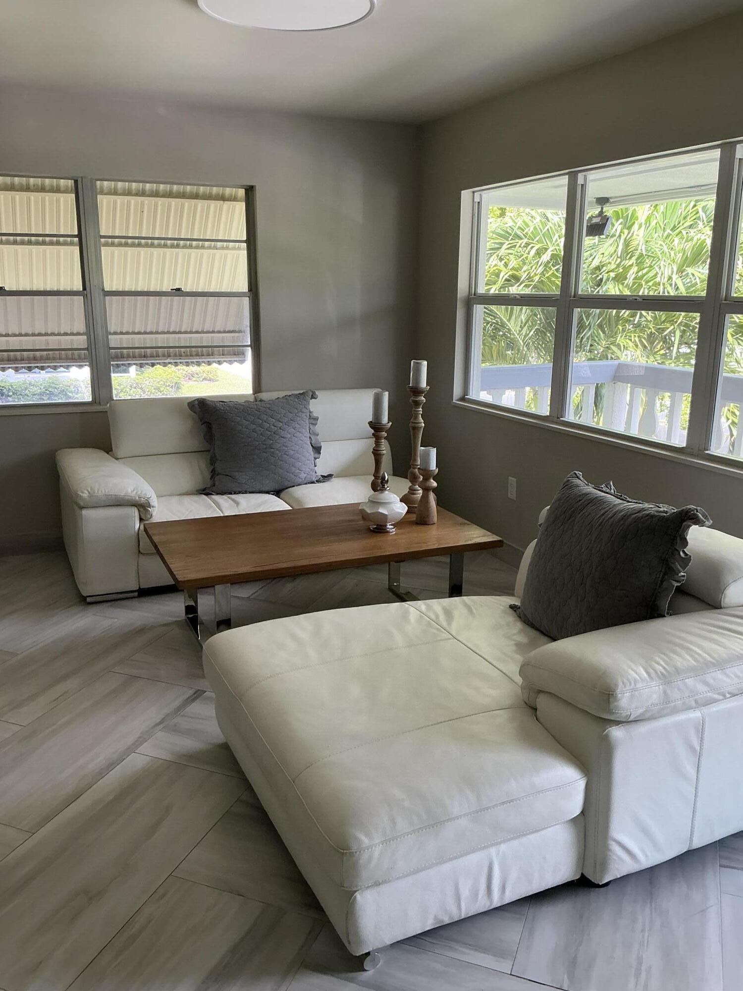 40 Ventnor Drive Property Photo 6
