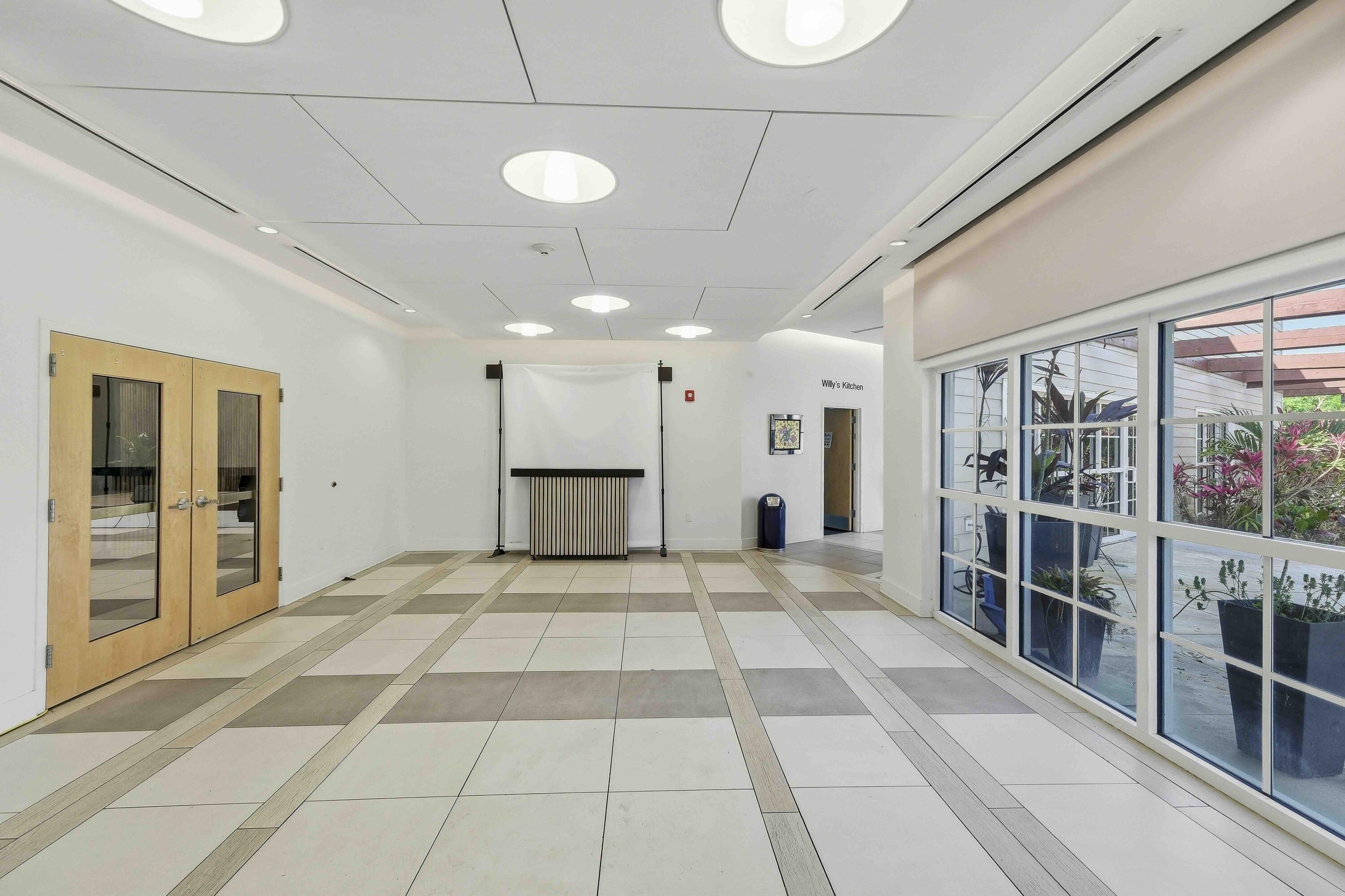 2950 S Flamingo Road Property Photo 3
