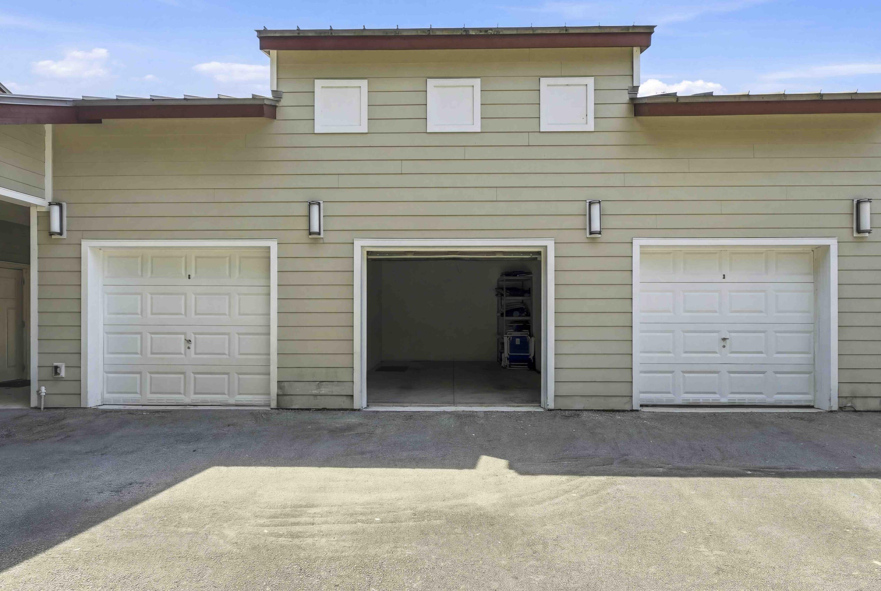 2950 S Flamingo Road Property Photo 9