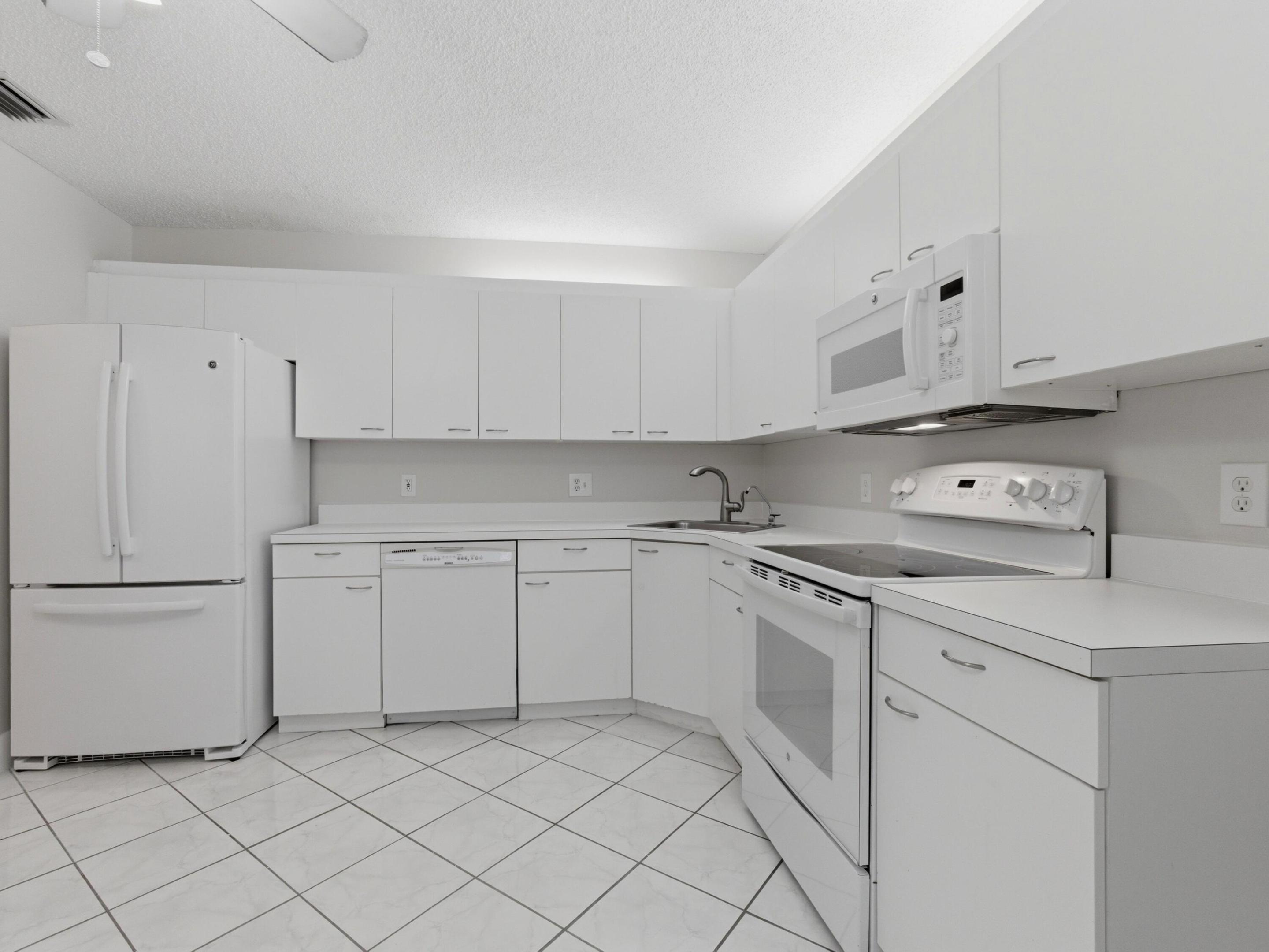 5265 Brisata Circle P Property Photo 28