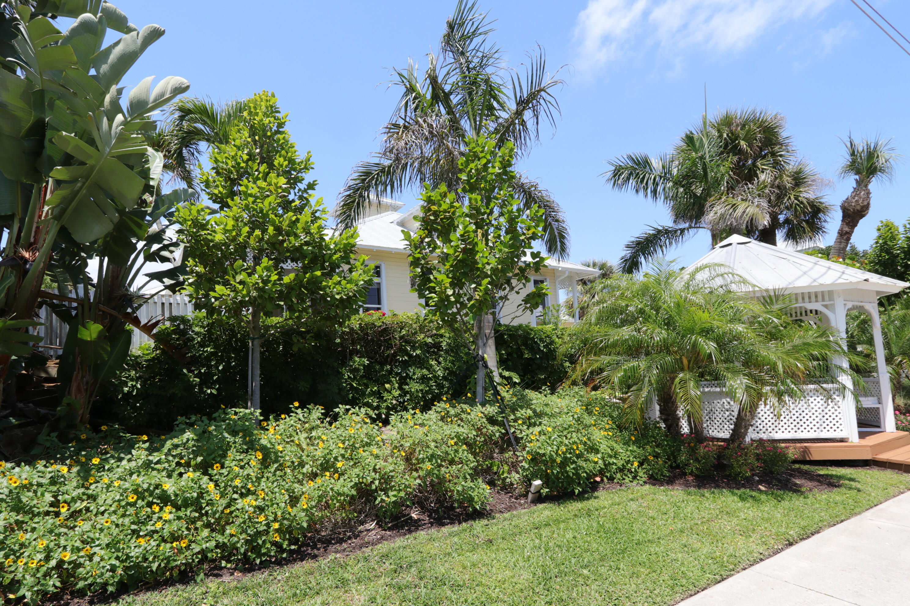 400 Seaside Lane Property Photo 43
