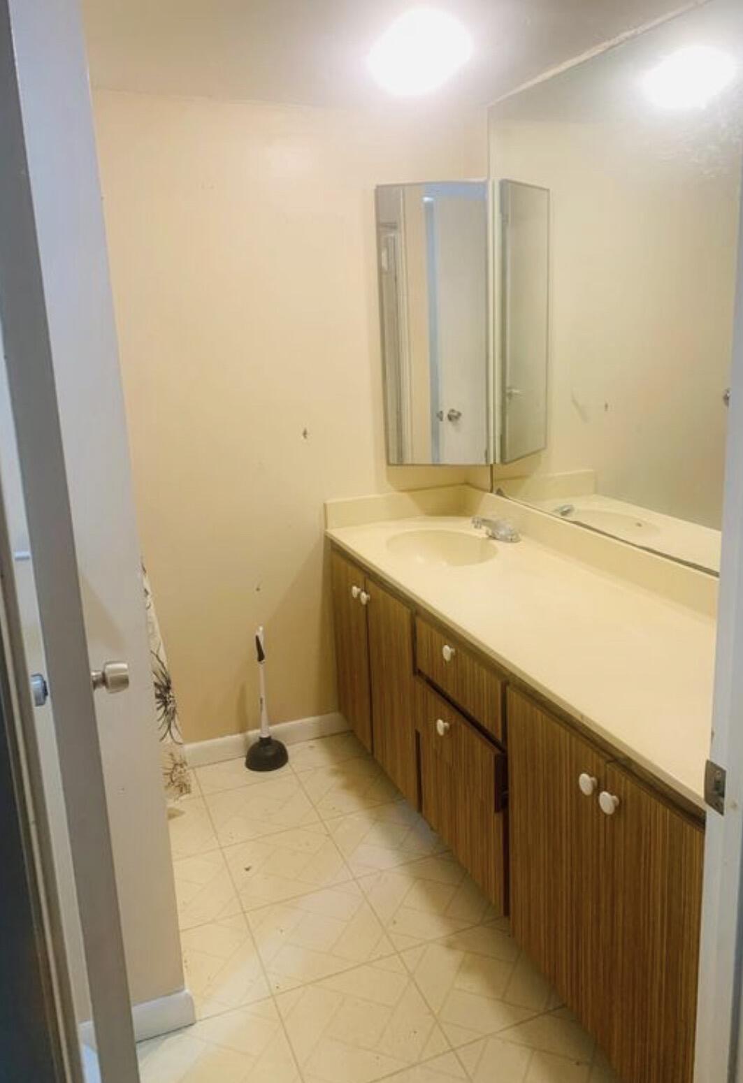 197 Charter Way Property Photo 13