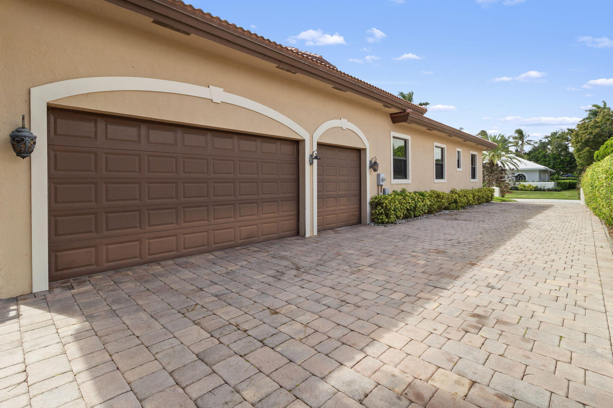 4190 Gleneagles Drive Property Photo 16