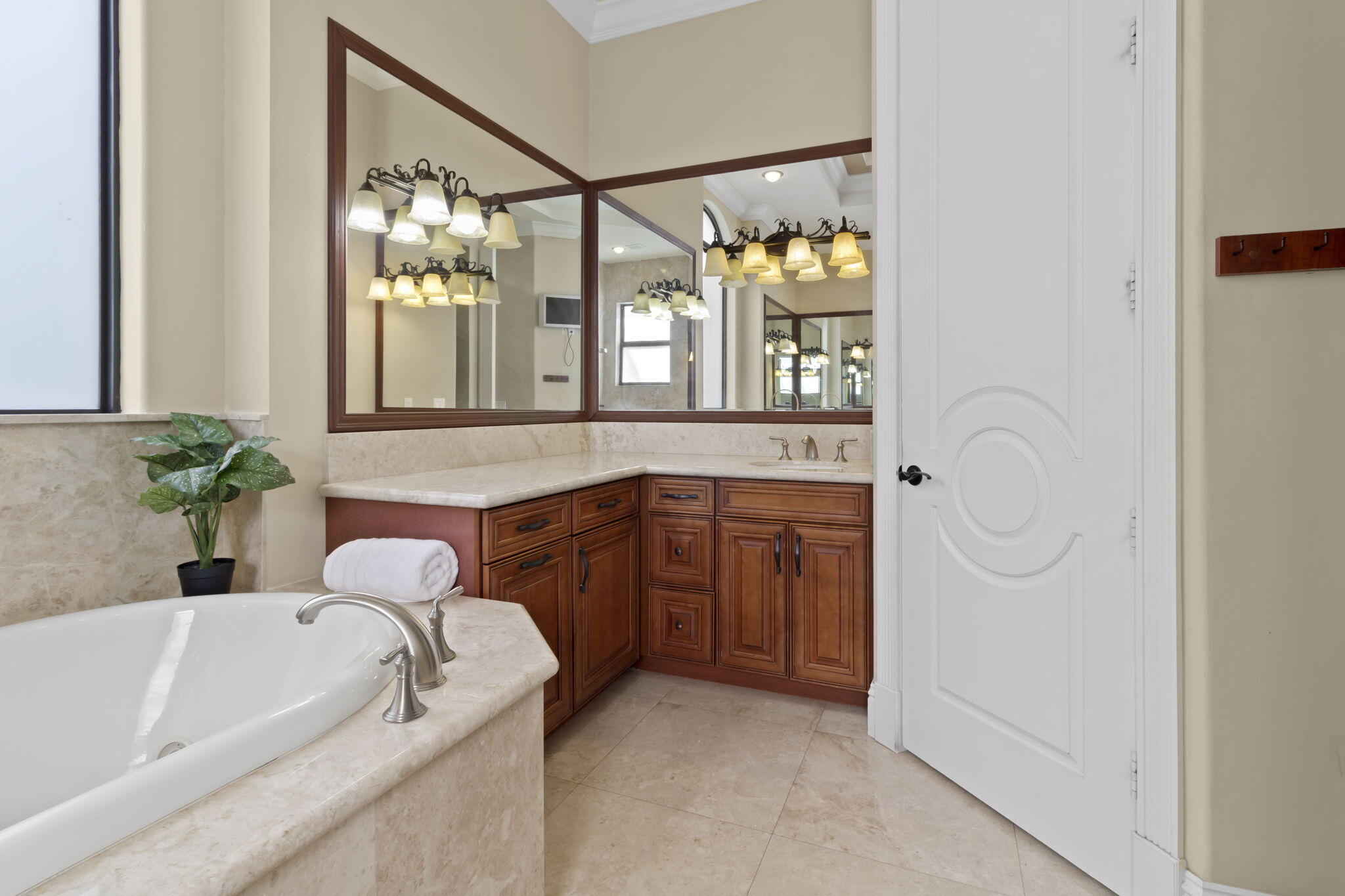 4190 Gleneagles Drive Property Photo 24