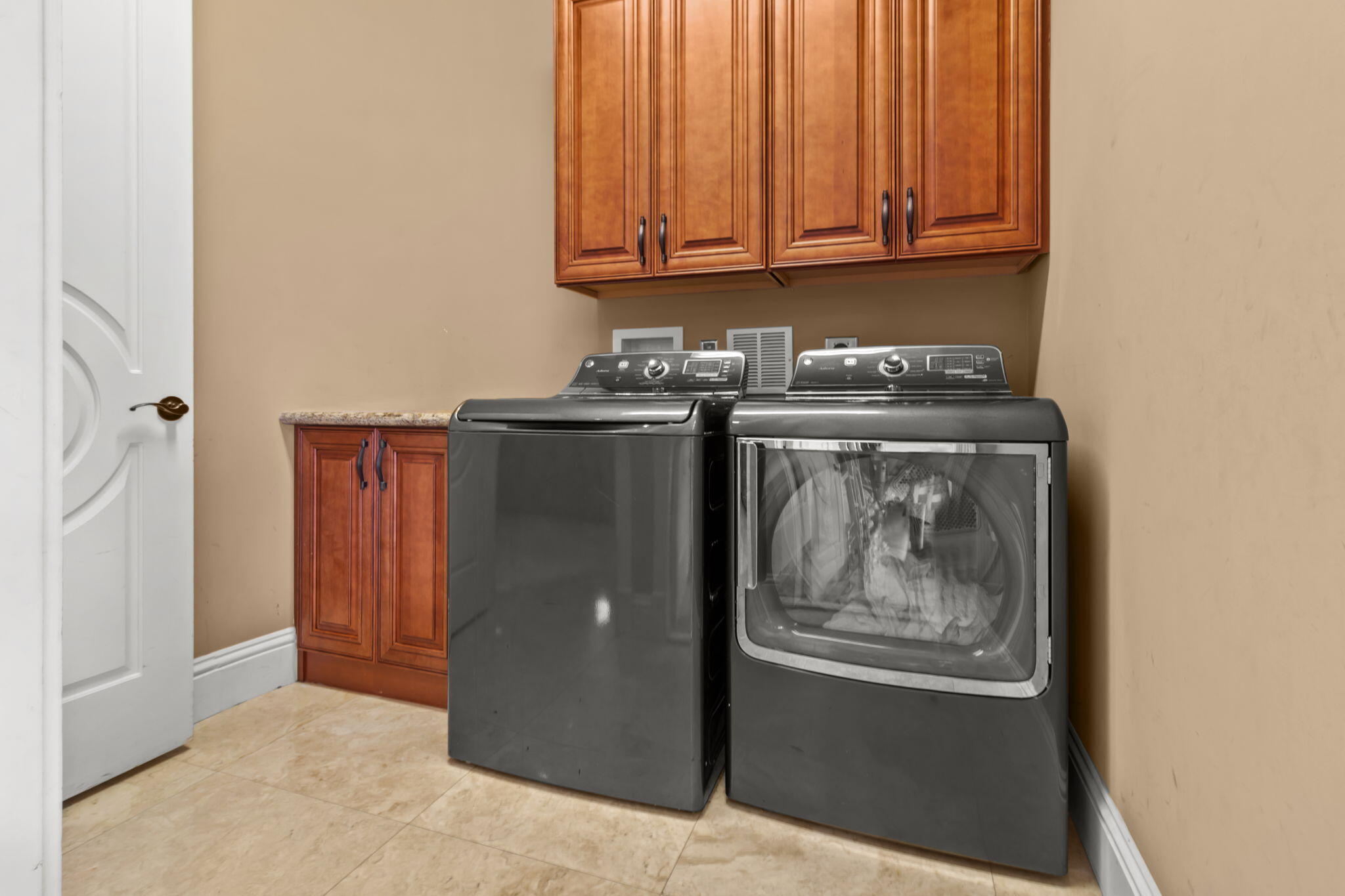4190 Gleneagles Drive Property Photo 27