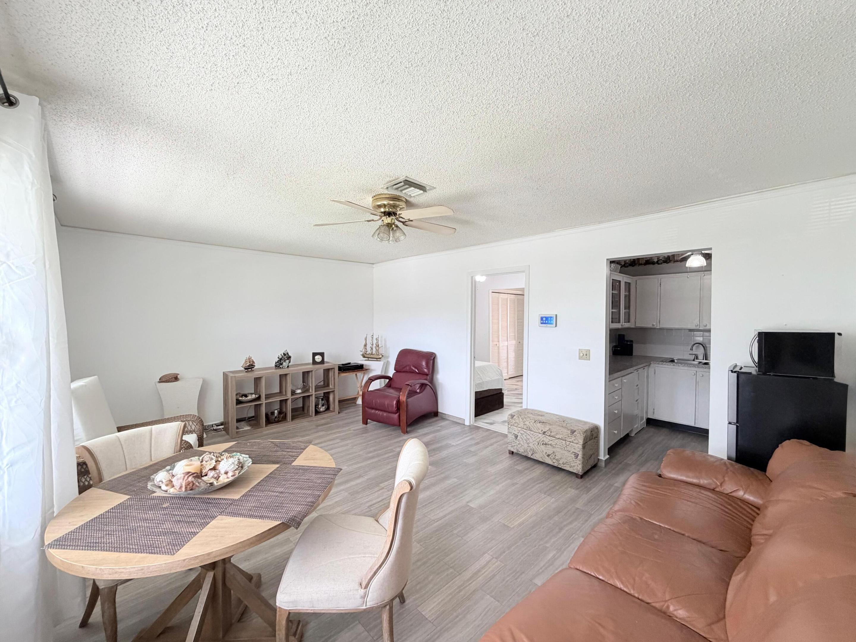 62 Easthampton C Property Photo 11