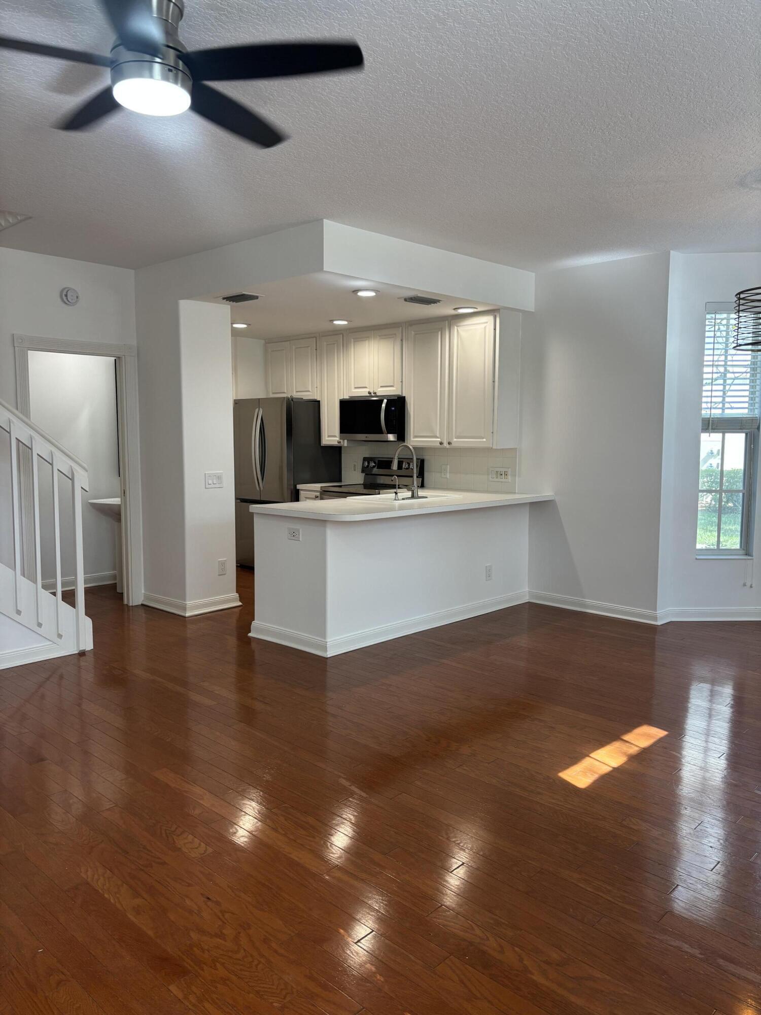 140 Day Lily Drive Property Photo 2