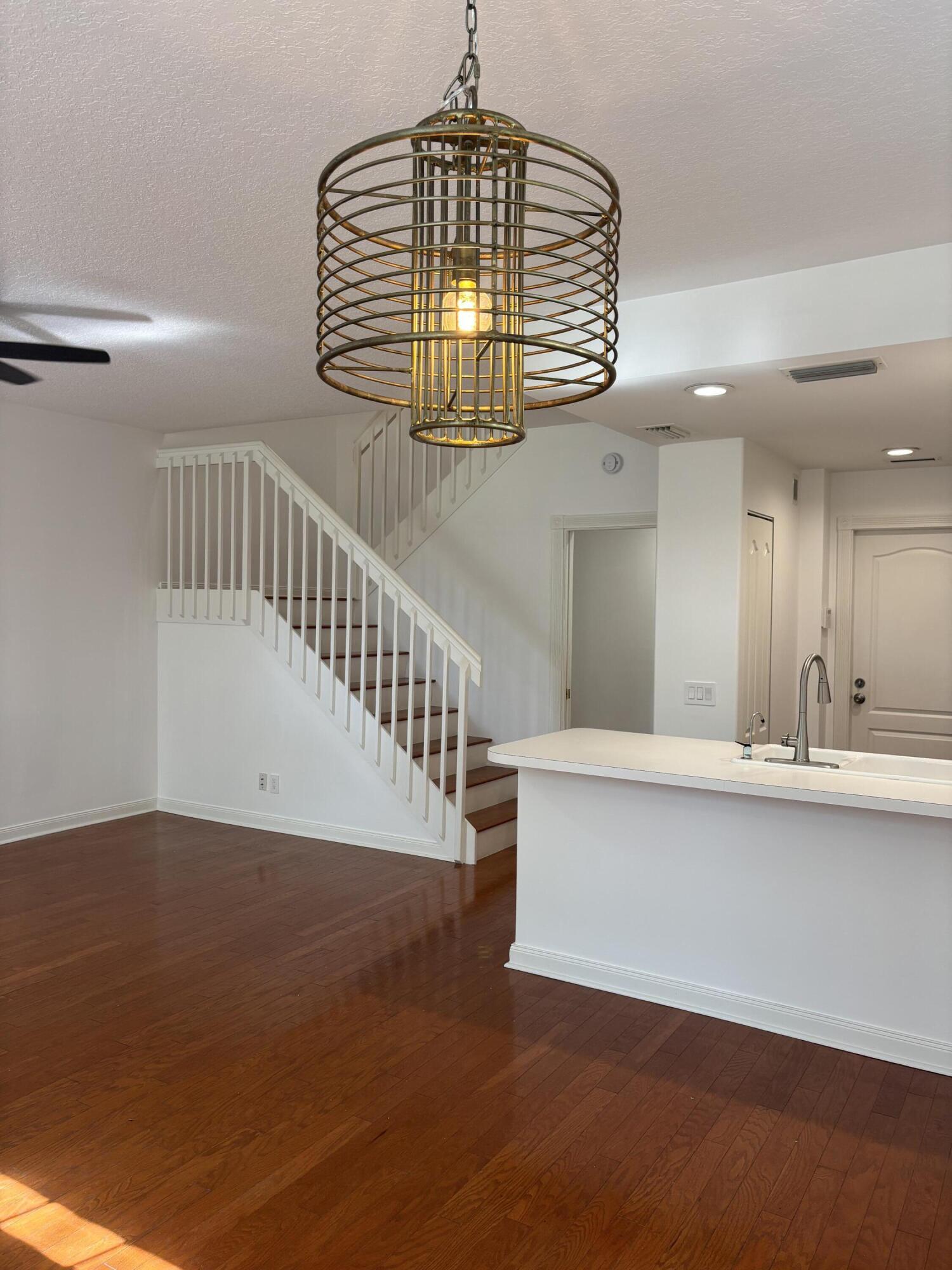 140 Day Lily Drive Property Photo 5