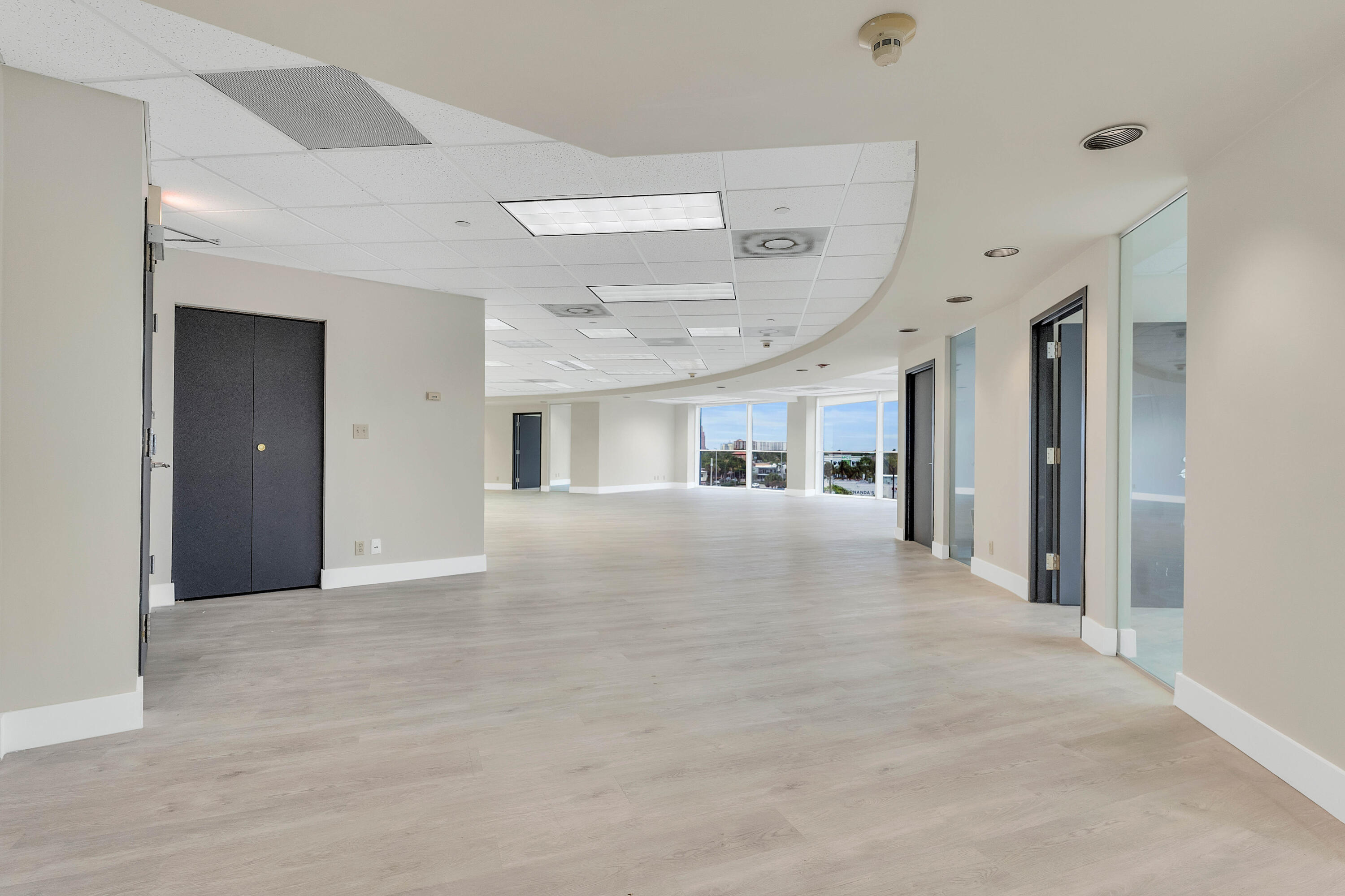 3101 N Federal Highway 700 Property Photo 8