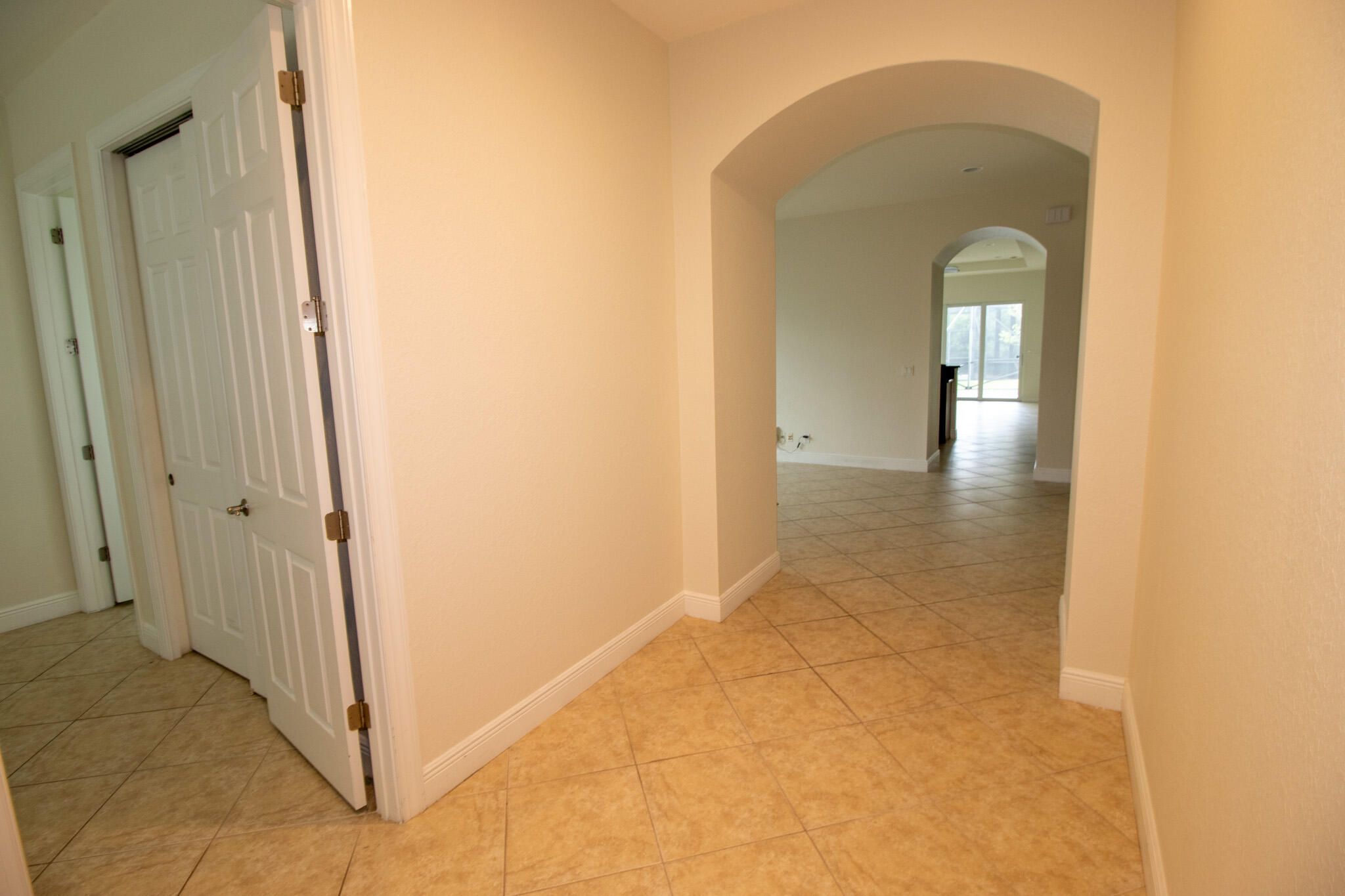 8253 Nw 118th Way Nw Property Photo 6