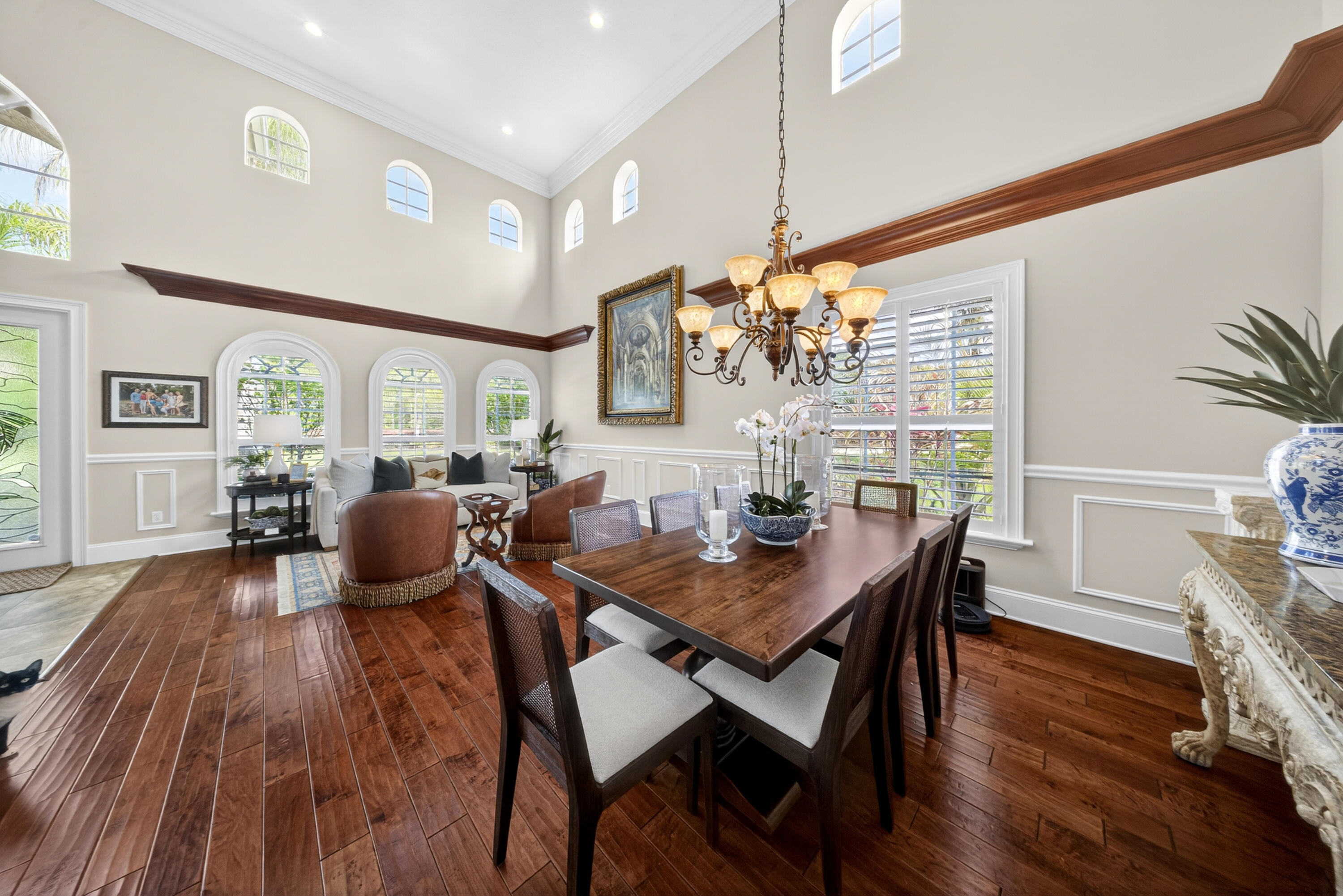 1315 Se Conference Circle Property Photo 8