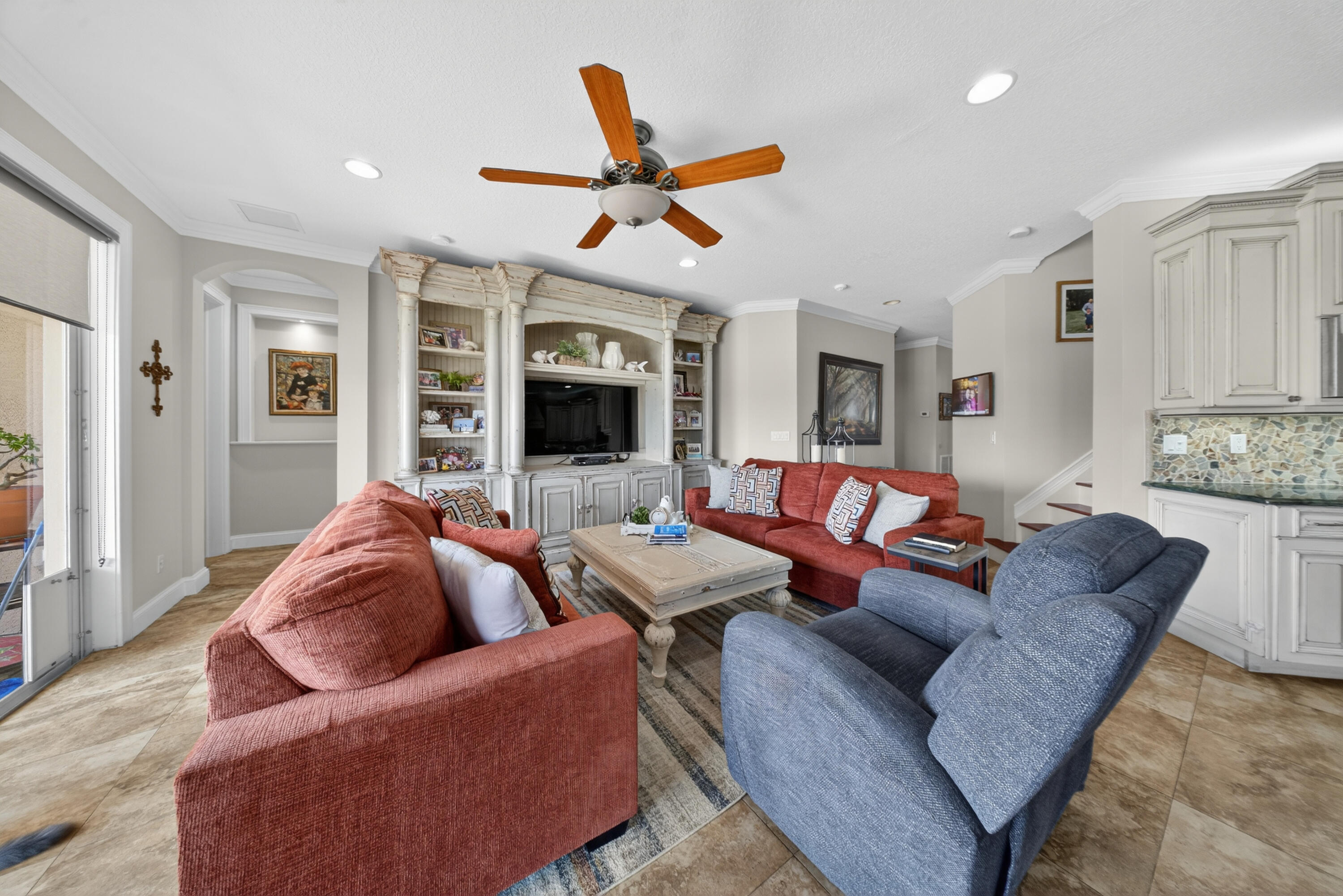 1315 Se Conference Circle Property Photo 12
