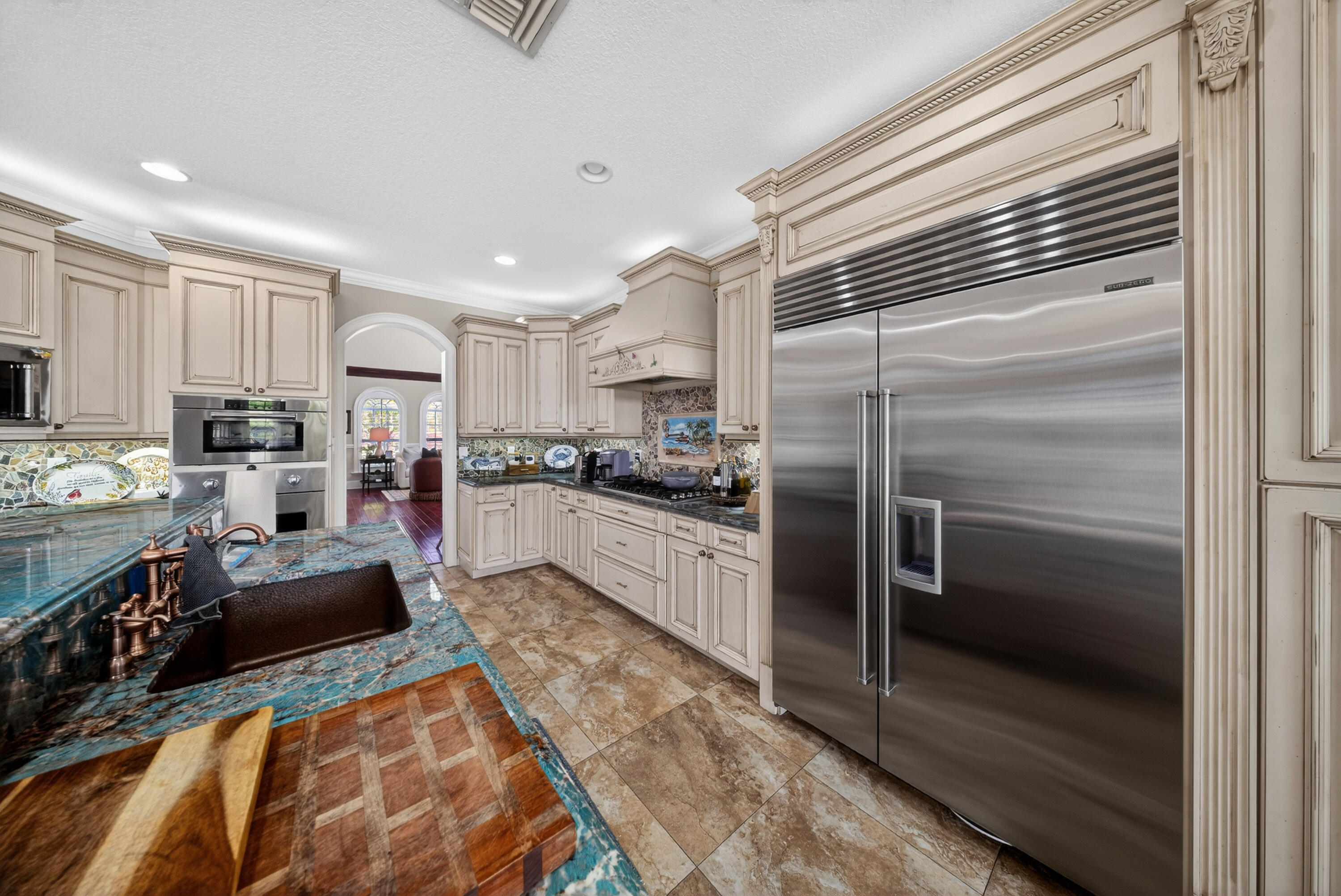1315 Se Conference Circle Property Photo 15