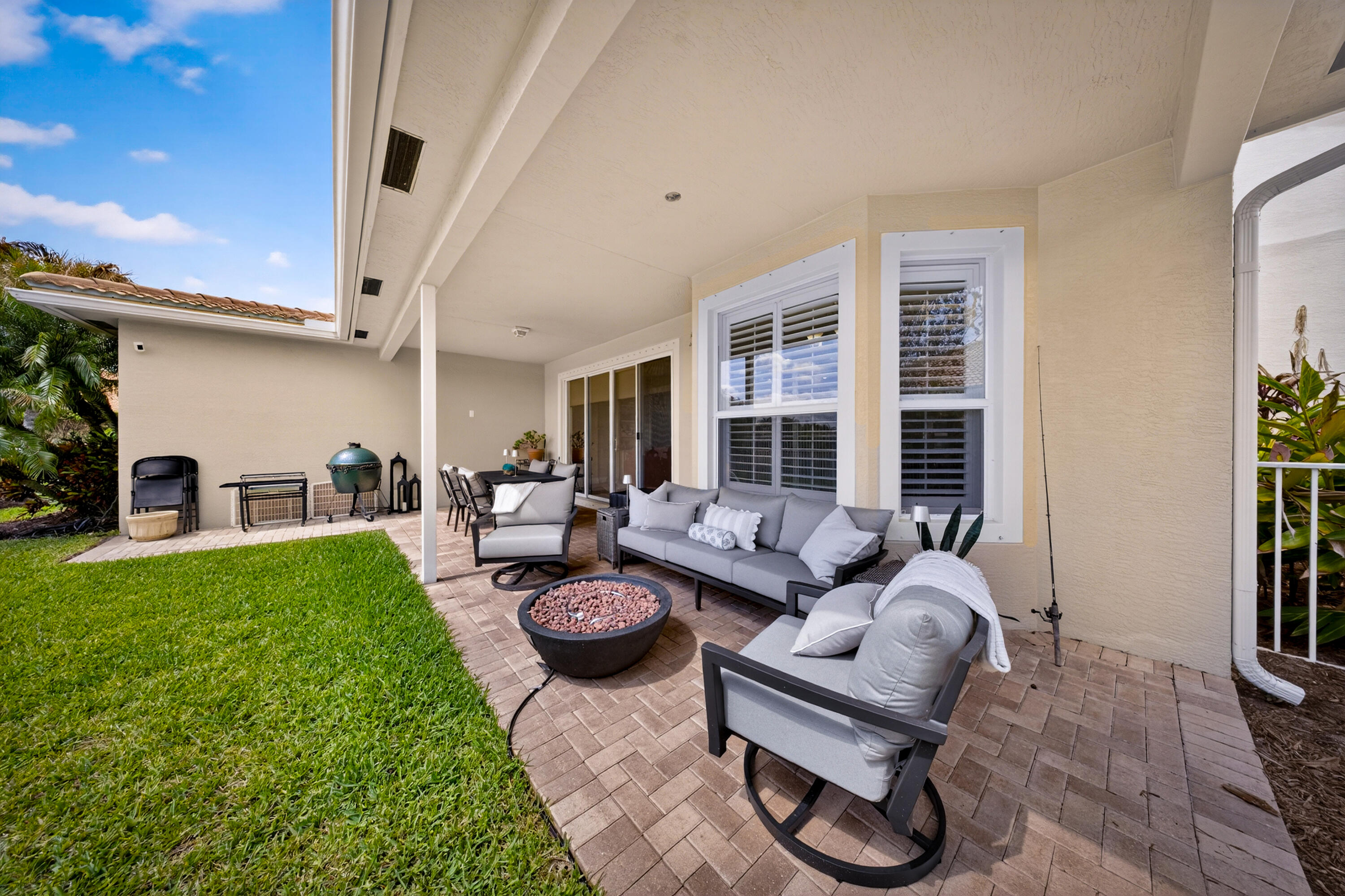 1315 Se Conference Circle Property Photo 49