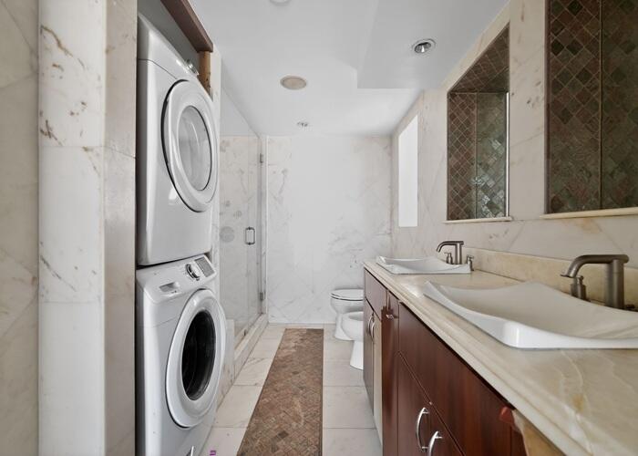 6061 Collins Avenue 23a Property Photo 18