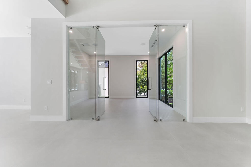 1550 Ponce De Leon Drive Property Photo 30