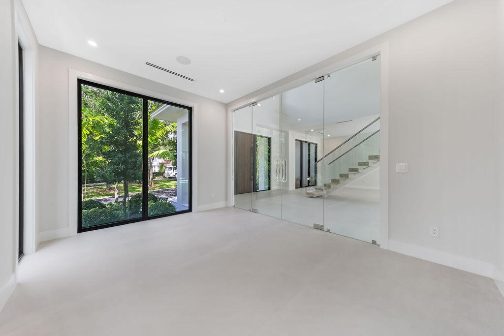 1550 Ponce De Leon Drive Property Photo 32