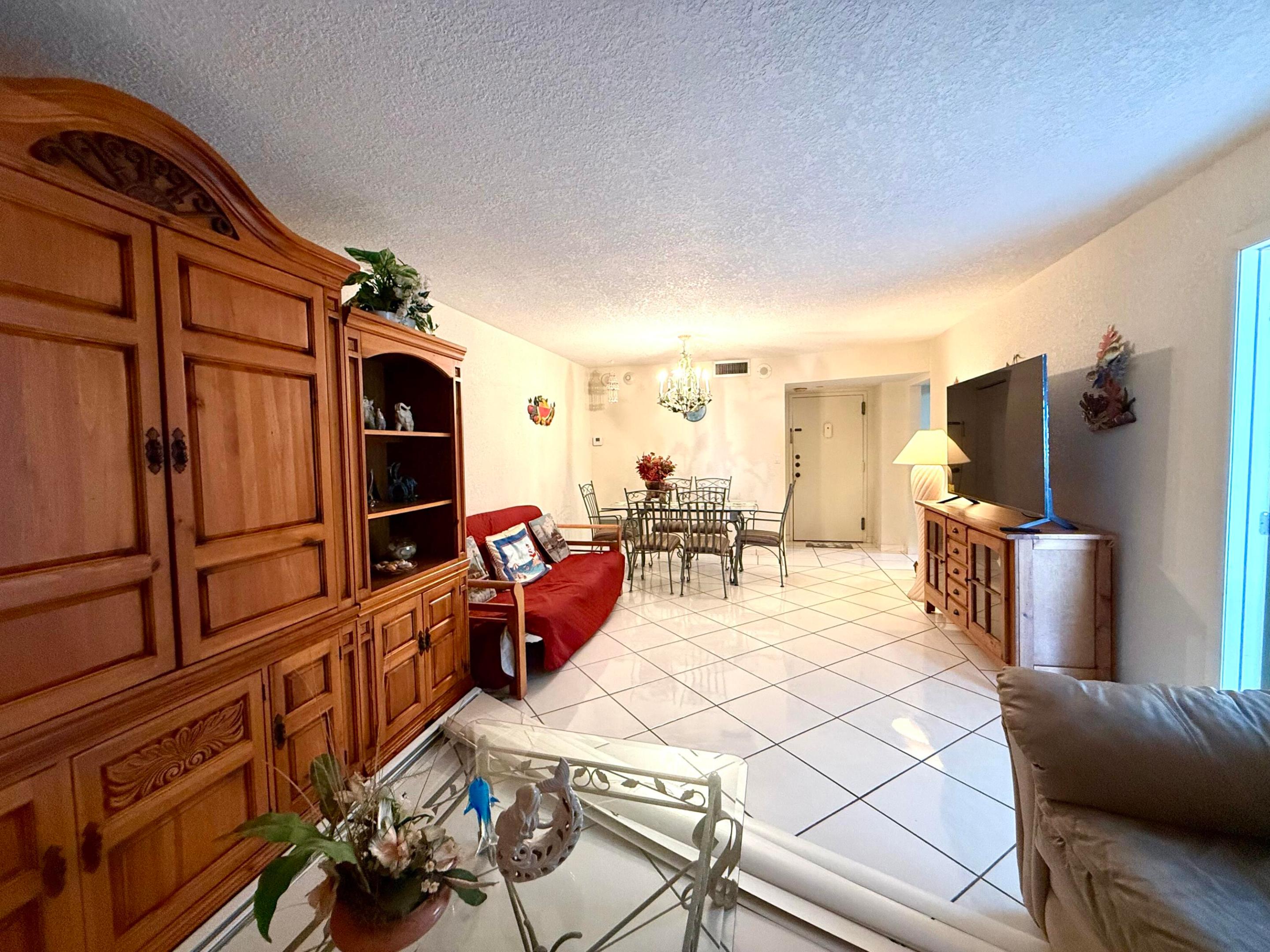 101 Briny Avenue 409 Property Photo 6
