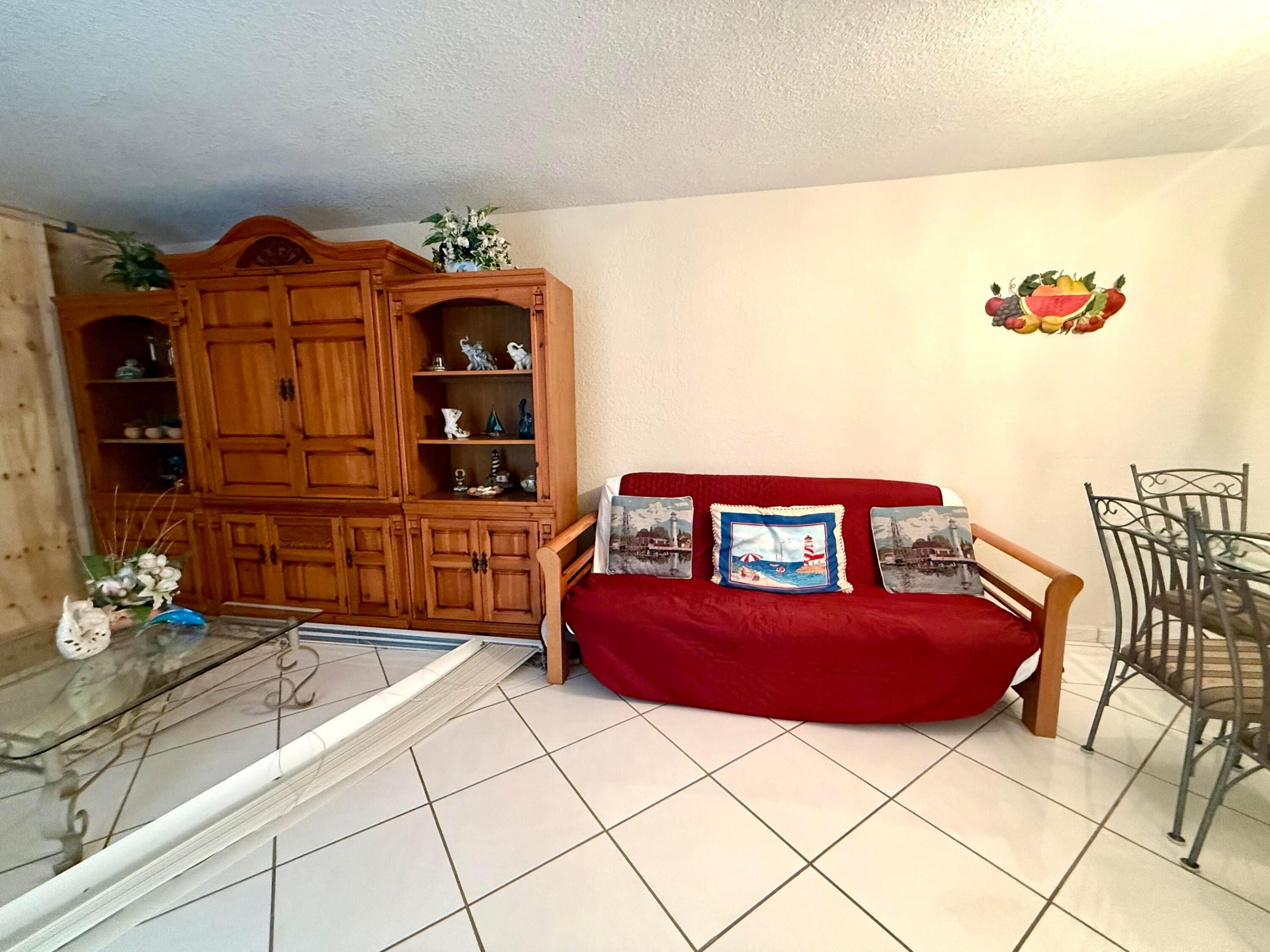 101 Briny Avenue 409 Property Photo 8