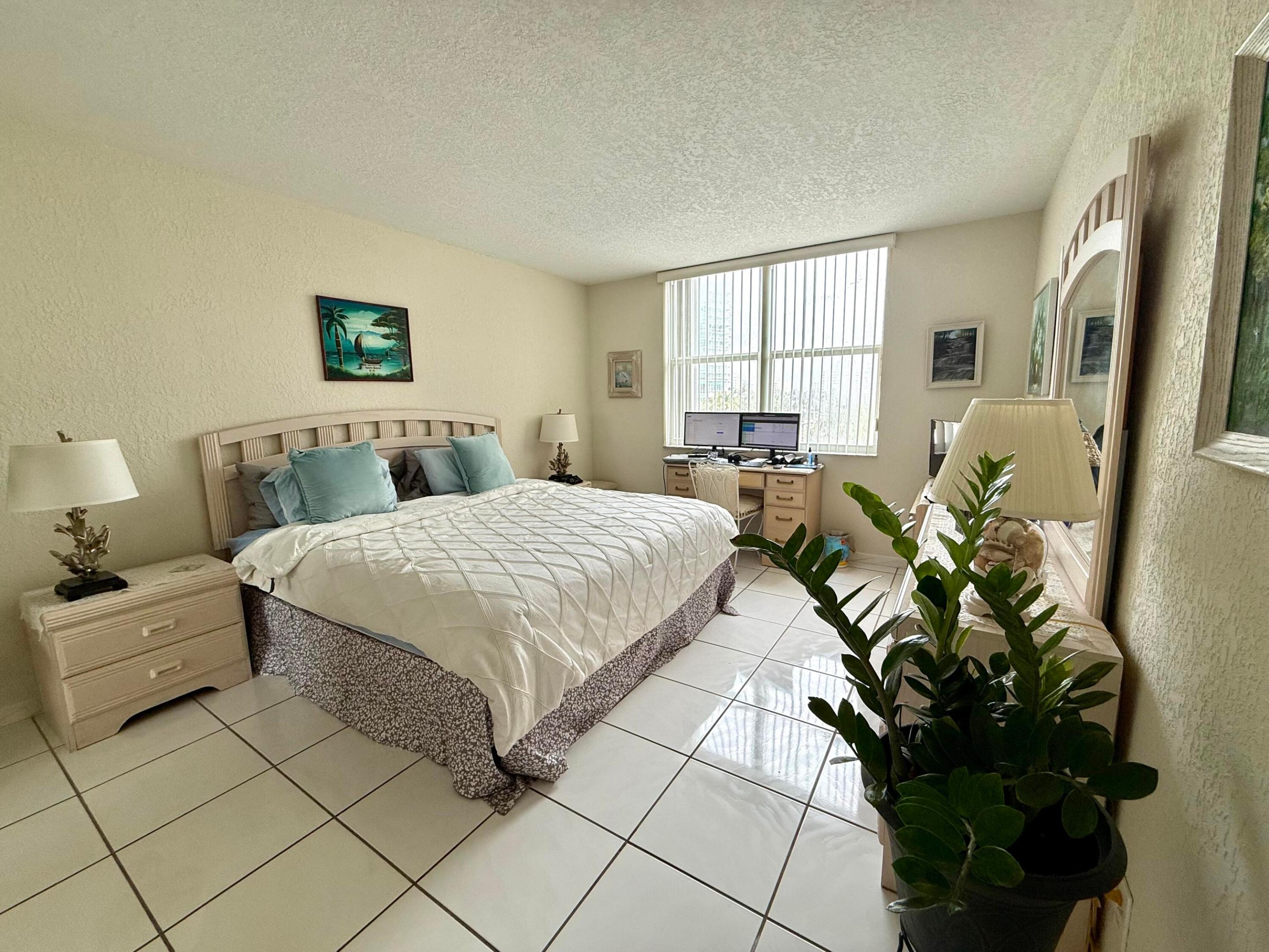 101 Briny Avenue 409 Property Photo 10