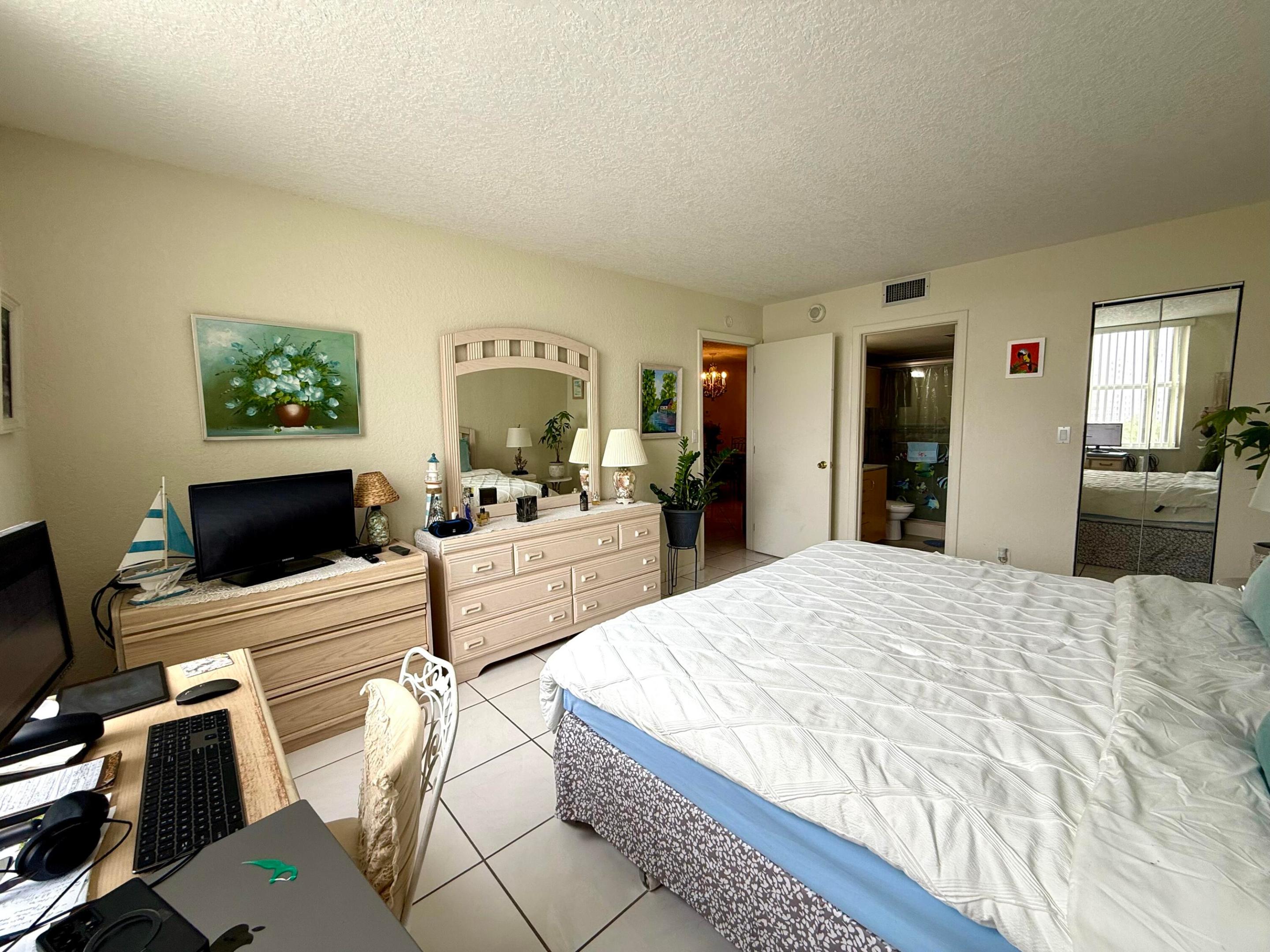 101 Briny Avenue 409 Property Photo 11