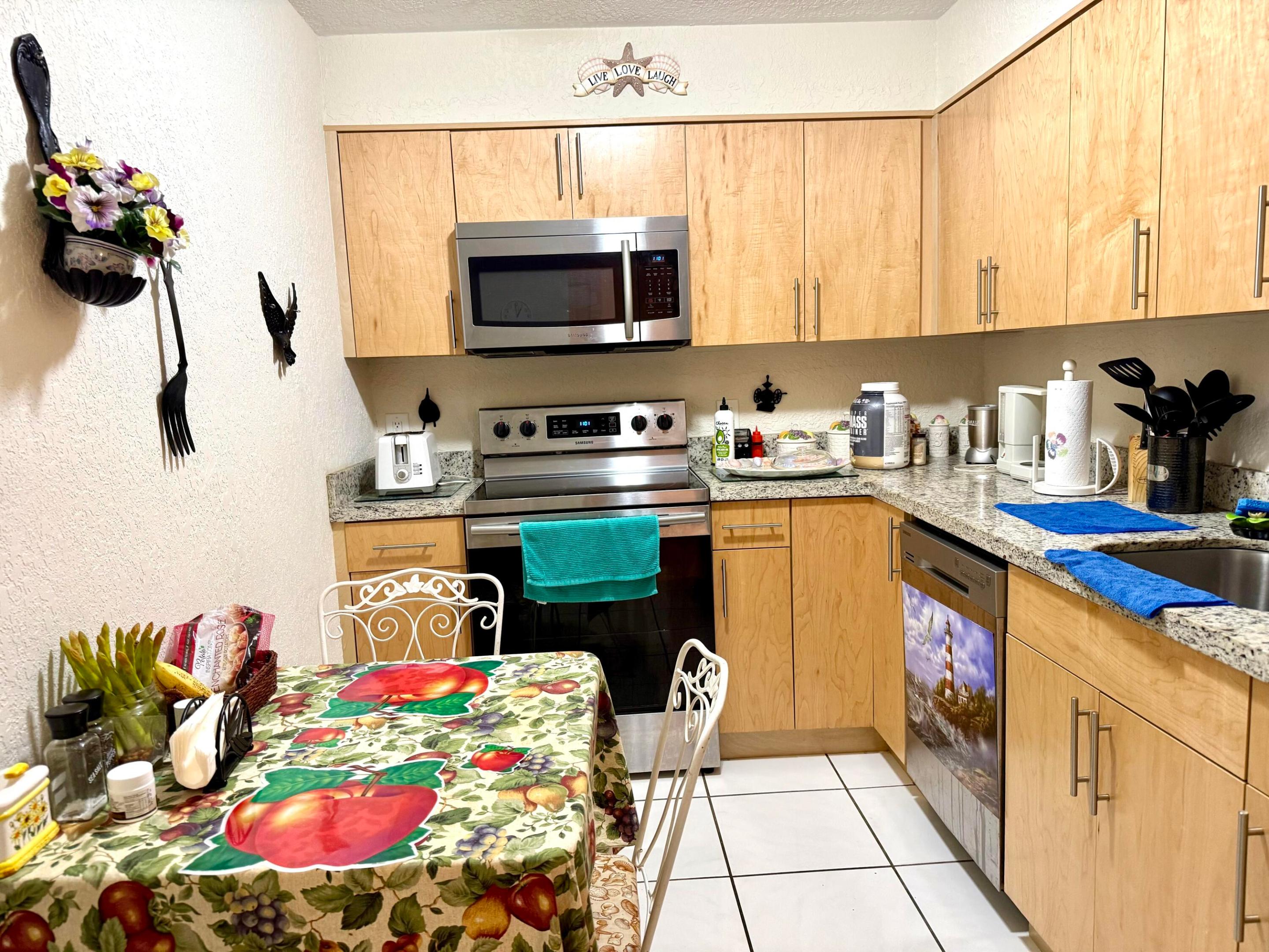 101 Briny Avenue 409 Property Photo 14