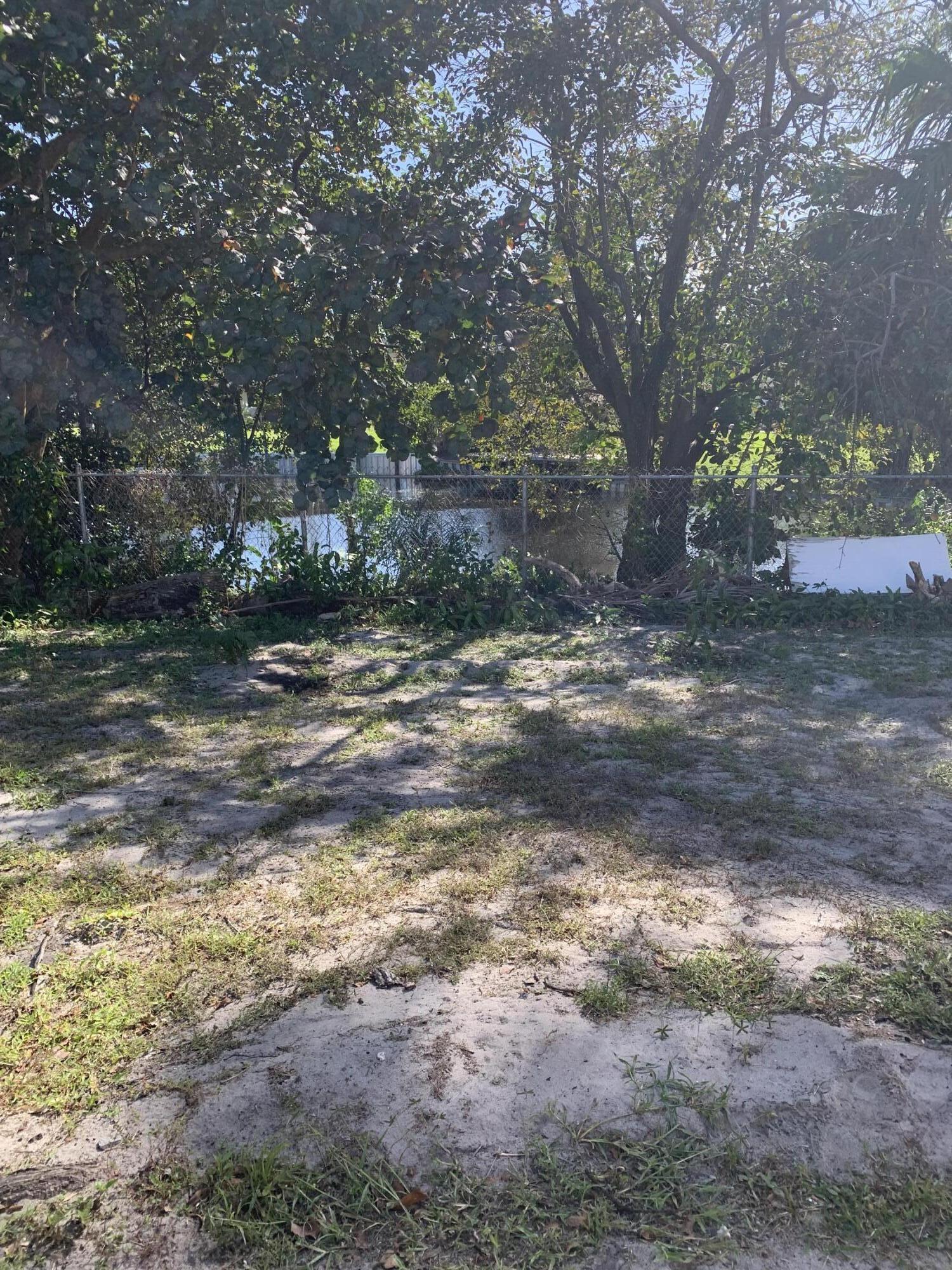 1014 Old Boynton Road Property Photo 4