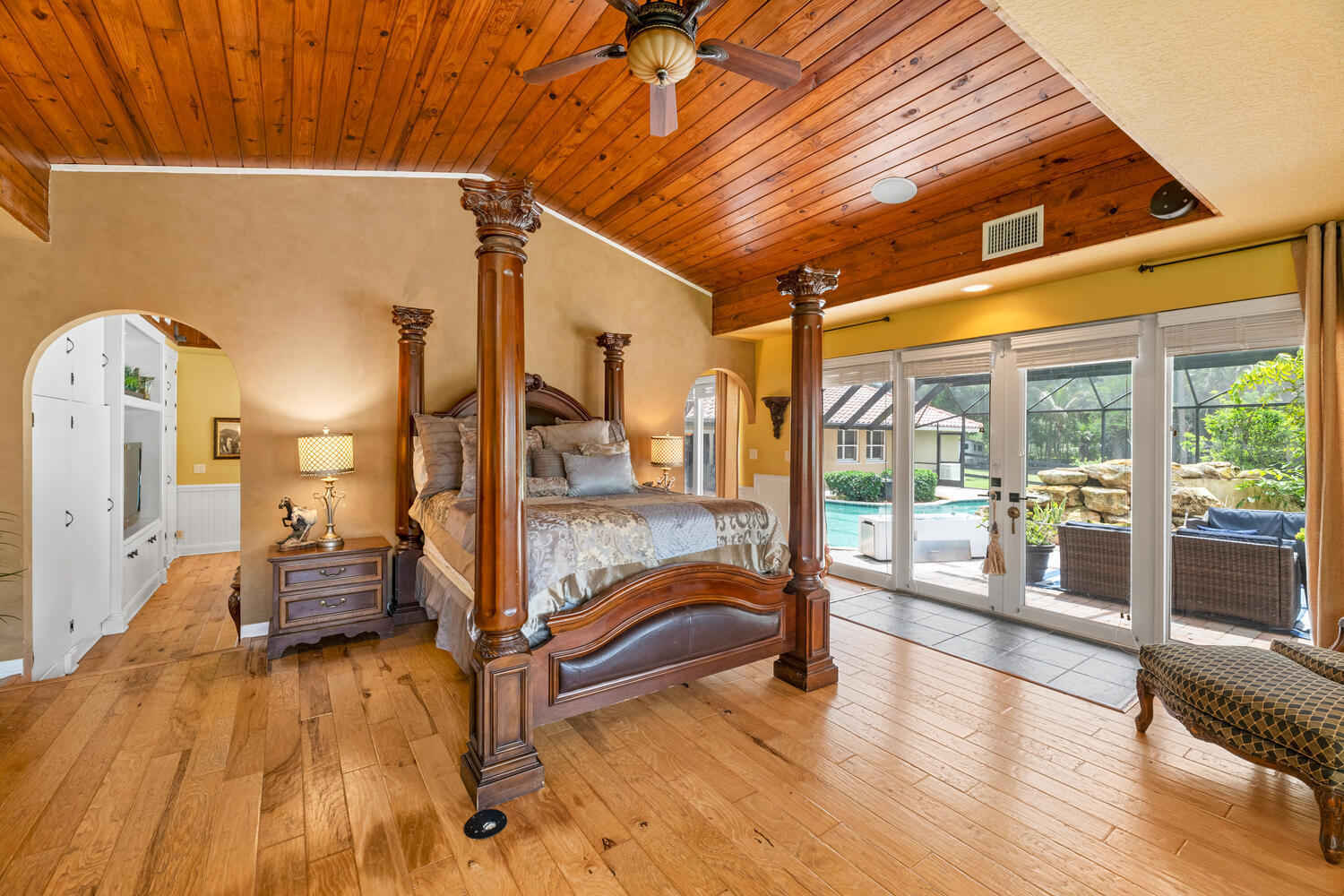 2559 Palm Deer Drive Property Photo 44
